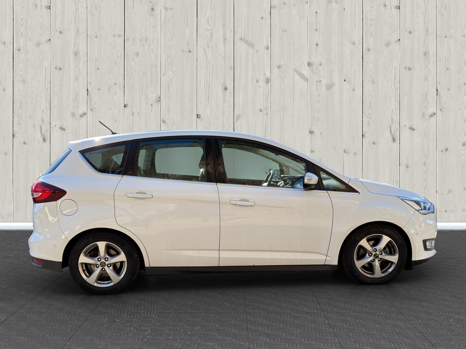 FORD C-Max 1.0 SCTi Titanium X-image-7