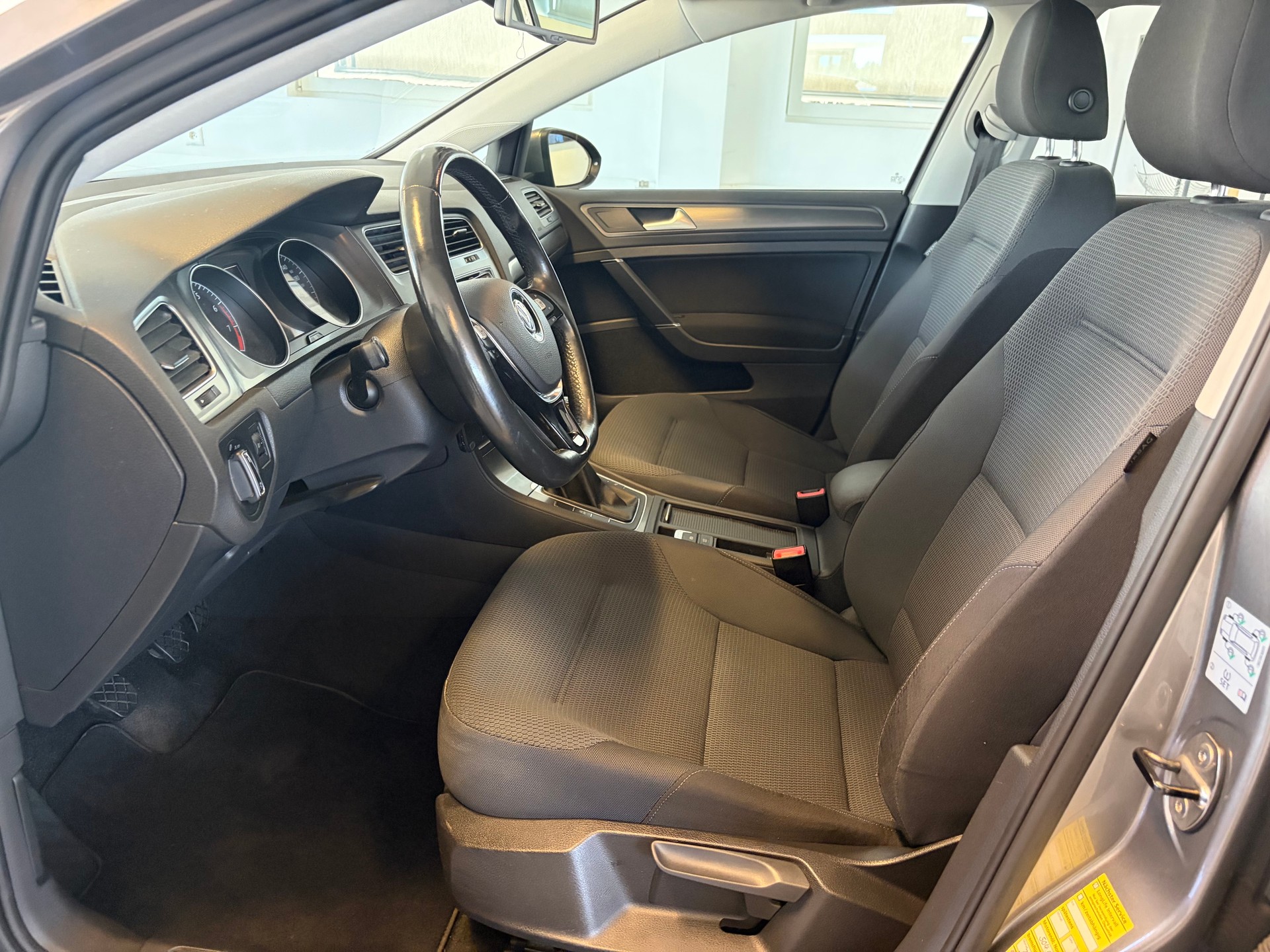 VW Golf 1.4 TSI Comfortline-image-6