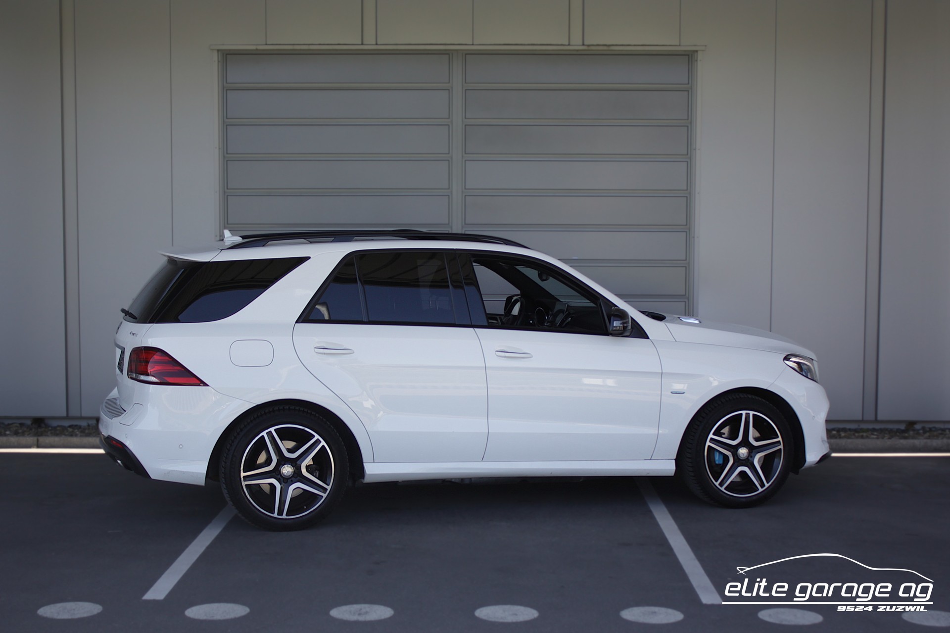 MERCEDES-BENZ GLE 500 e 4Matic 7G-Tronic AMG-LINE-image-4