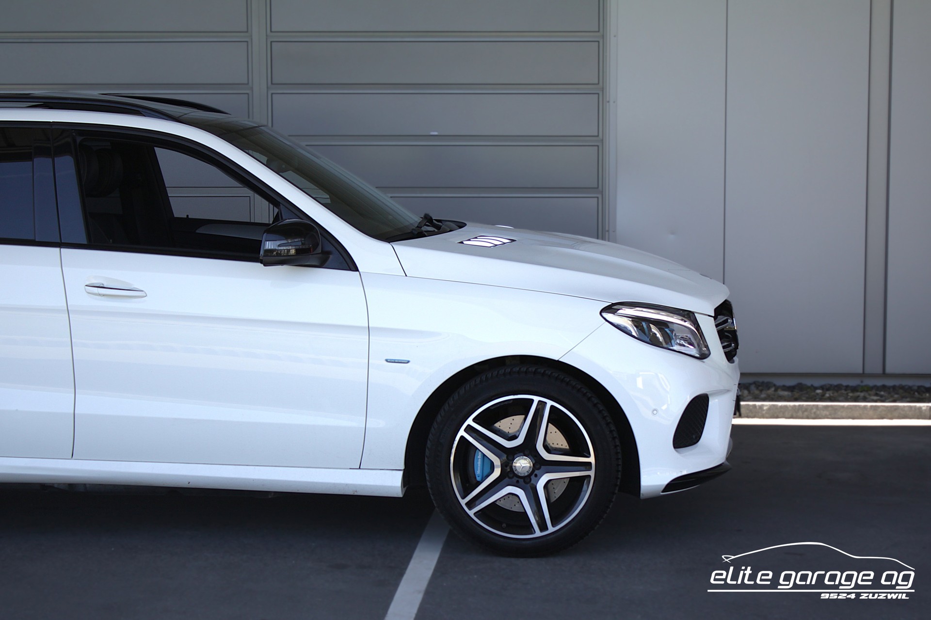 MERCEDES-BENZ GLE 500 e 4Matic 7G-Tronic AMG-LINE-image-9