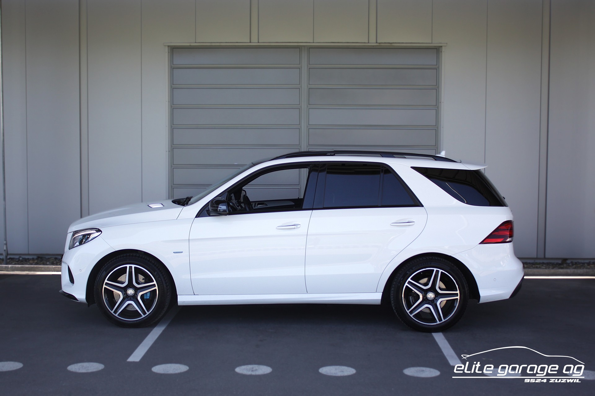 MERCEDES-BENZ GLE 500 e 4Matic 7G-Tronic AMG-LINE-image-1