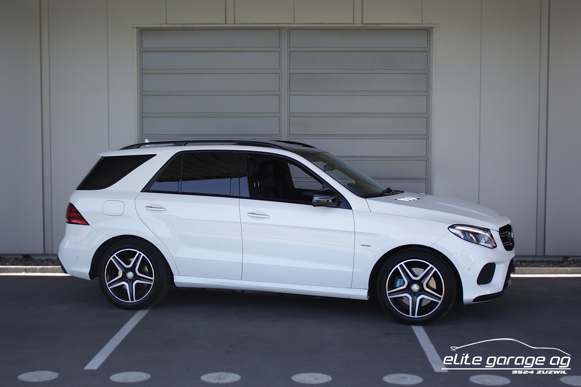 MERCEDES-BENZ GLE 500 e 4Matic 7G-Tronic AMG-LINE-image-6