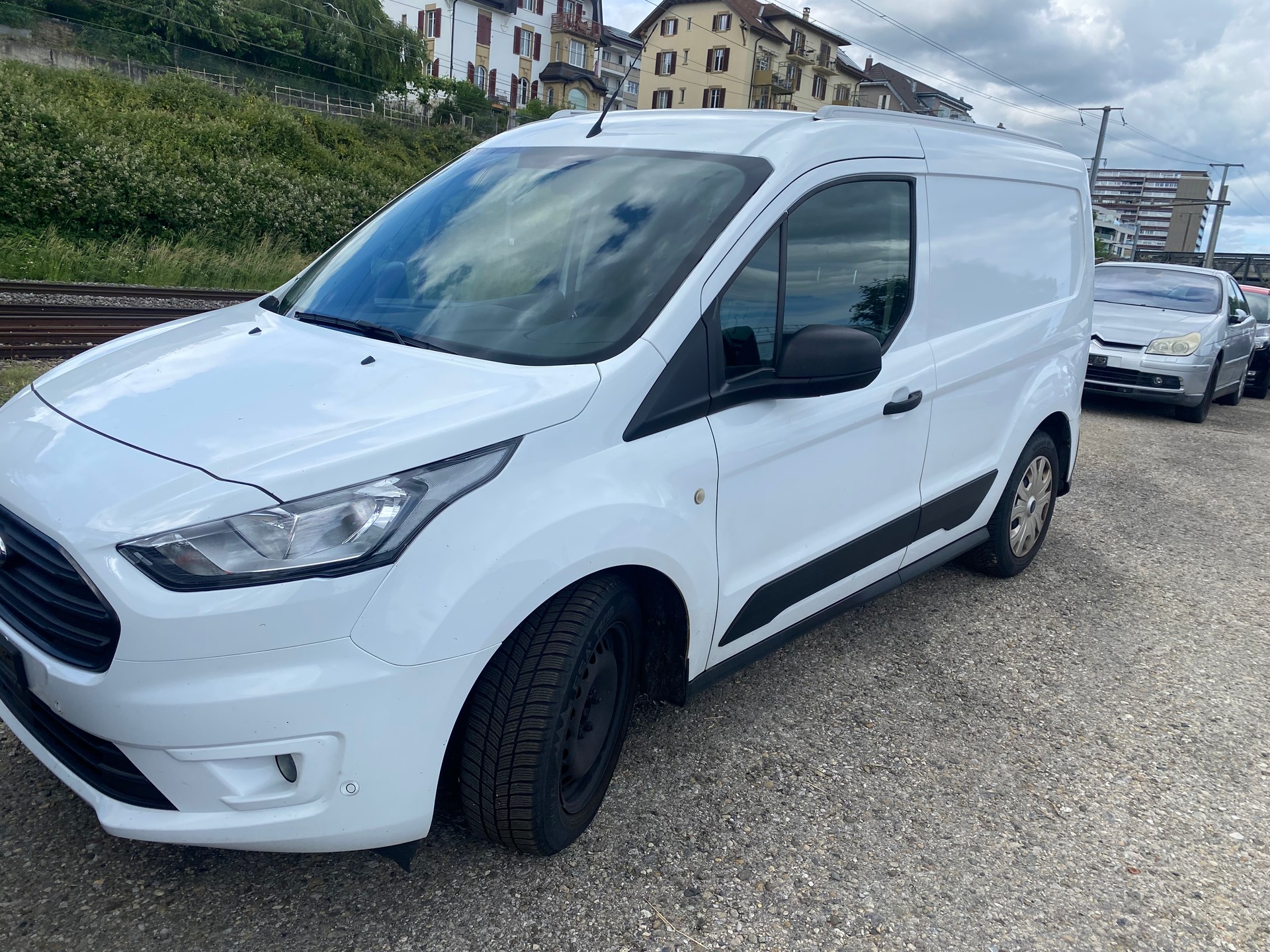 FORD Transit Connect Van T200 1.0 EcoBoost Ambiente-image-0