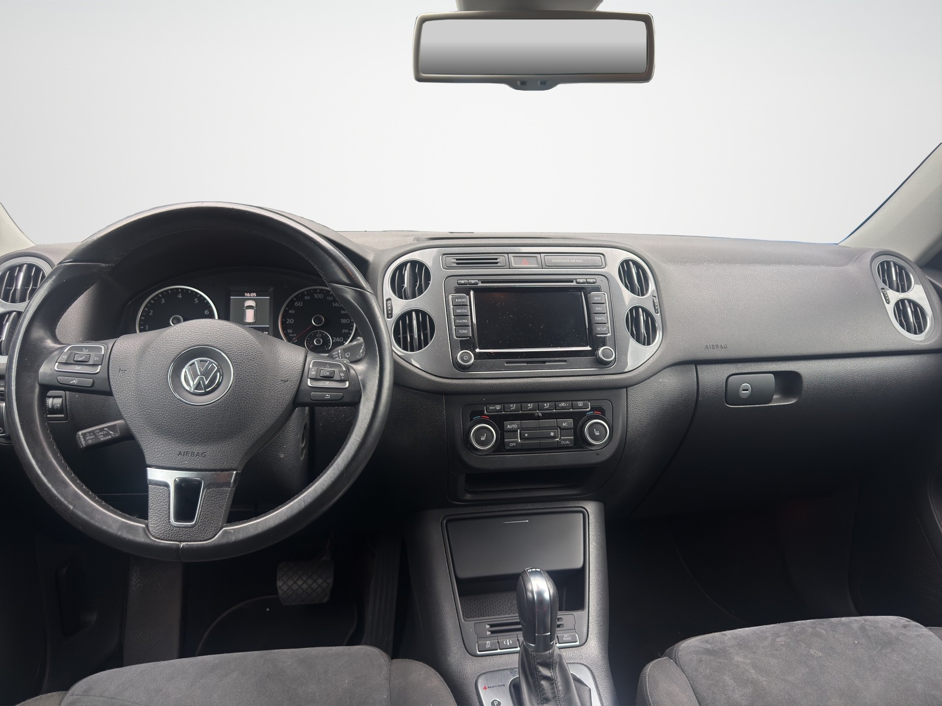 VW Tiguan 2.0 TSI Track&Field 4Motion DSG-image-11
