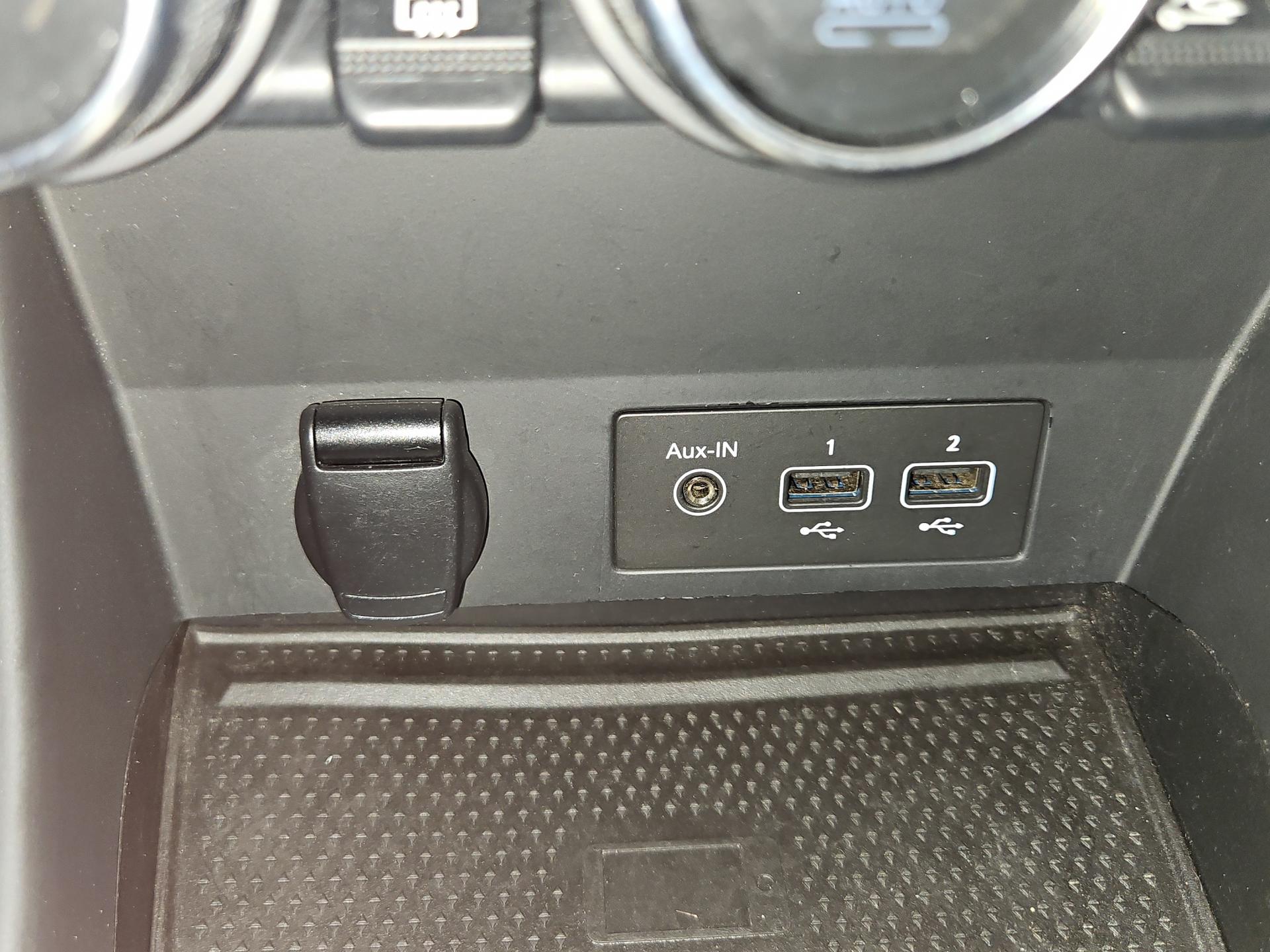 RENAULT Captur 1.3 TCe EDC Intens EDC-image-20