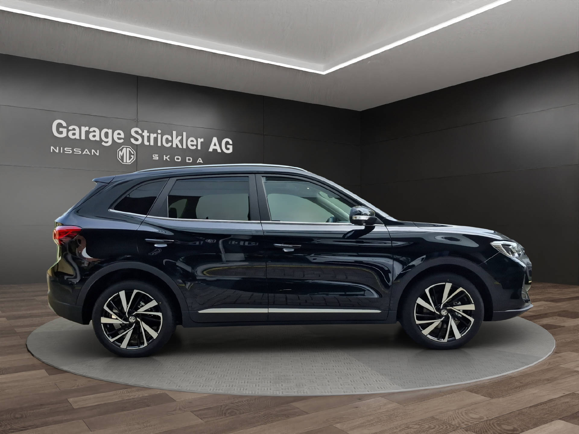MG ZS 1.5 Hybrid+ Luxury Sunroof-image-5
