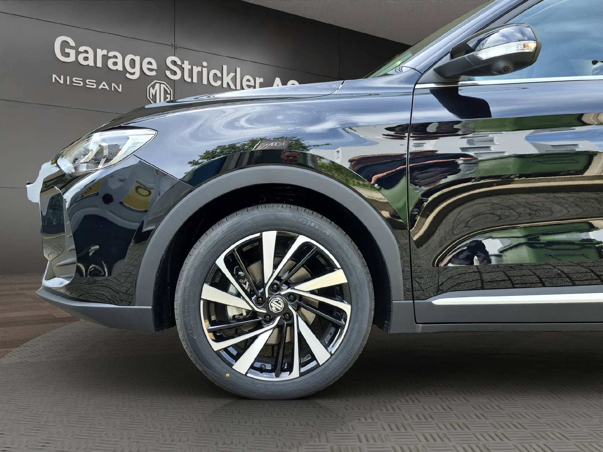 MG ZS 1.5 Hybrid+ Luxury Sunroof-image-8