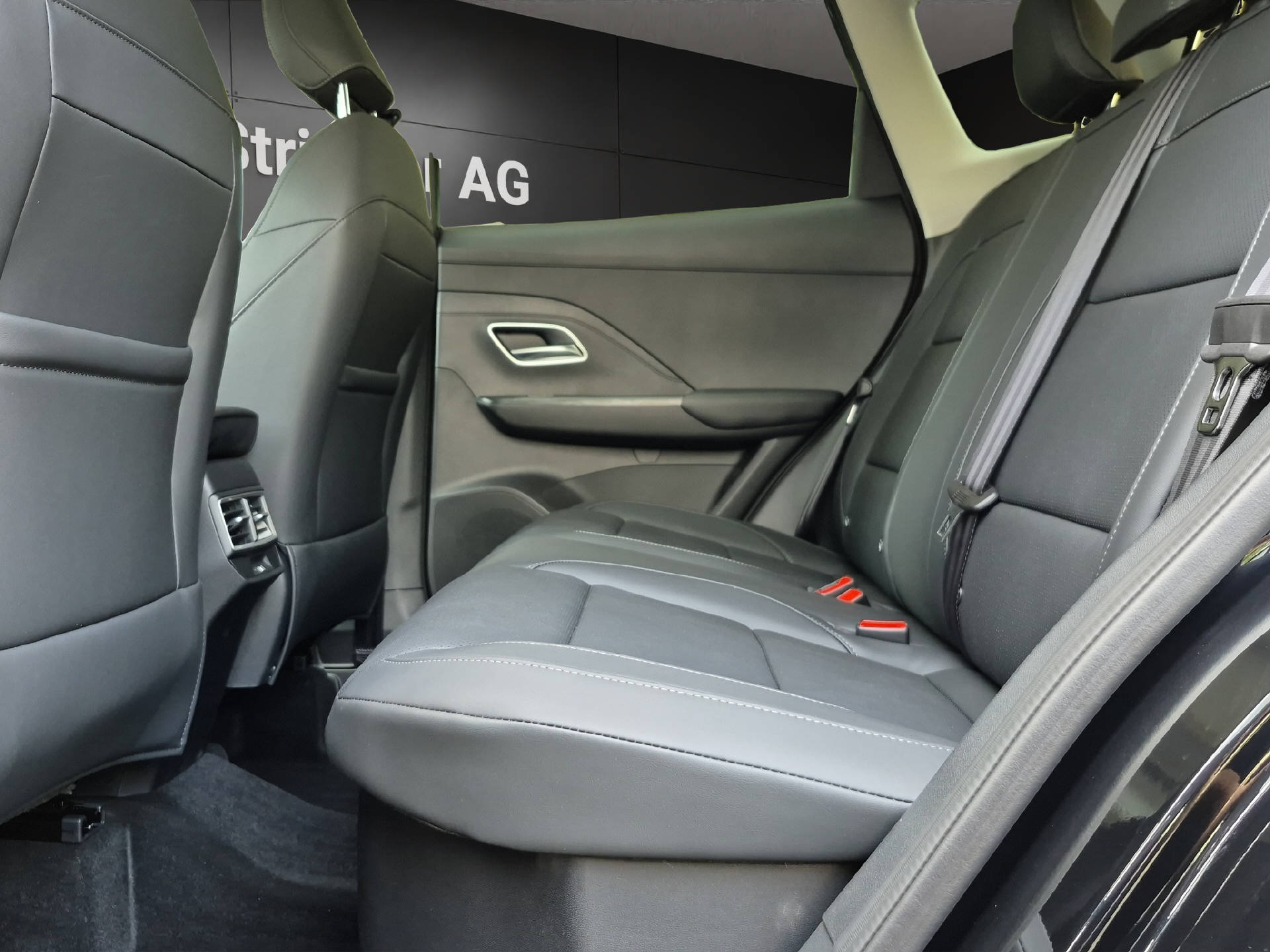 MG ZS 1.5 Hybrid+ Luxury Sunroof-image-11