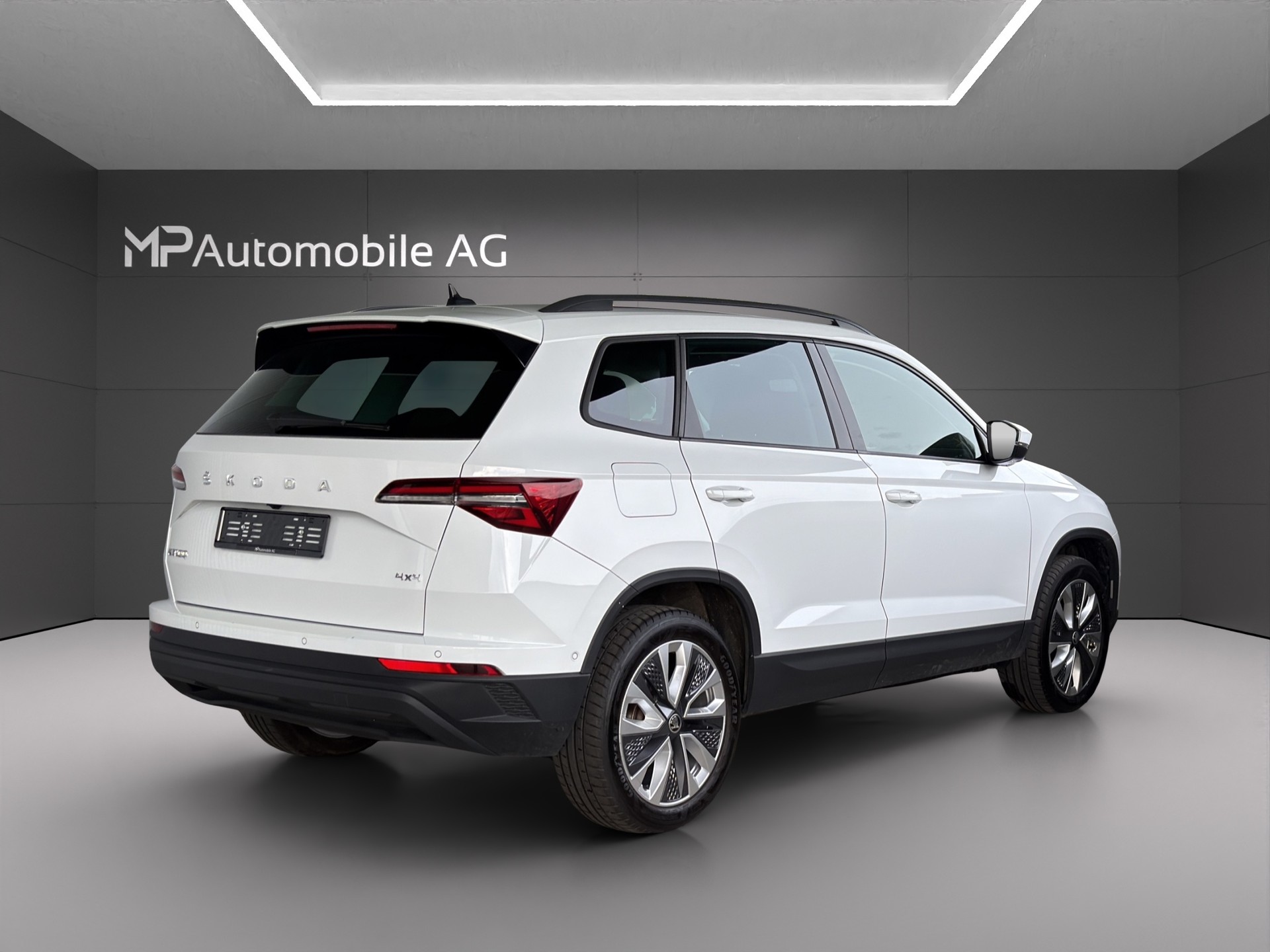 SKODA Karoq 2.0 TDI CR Style 4x4 DSG-image-2