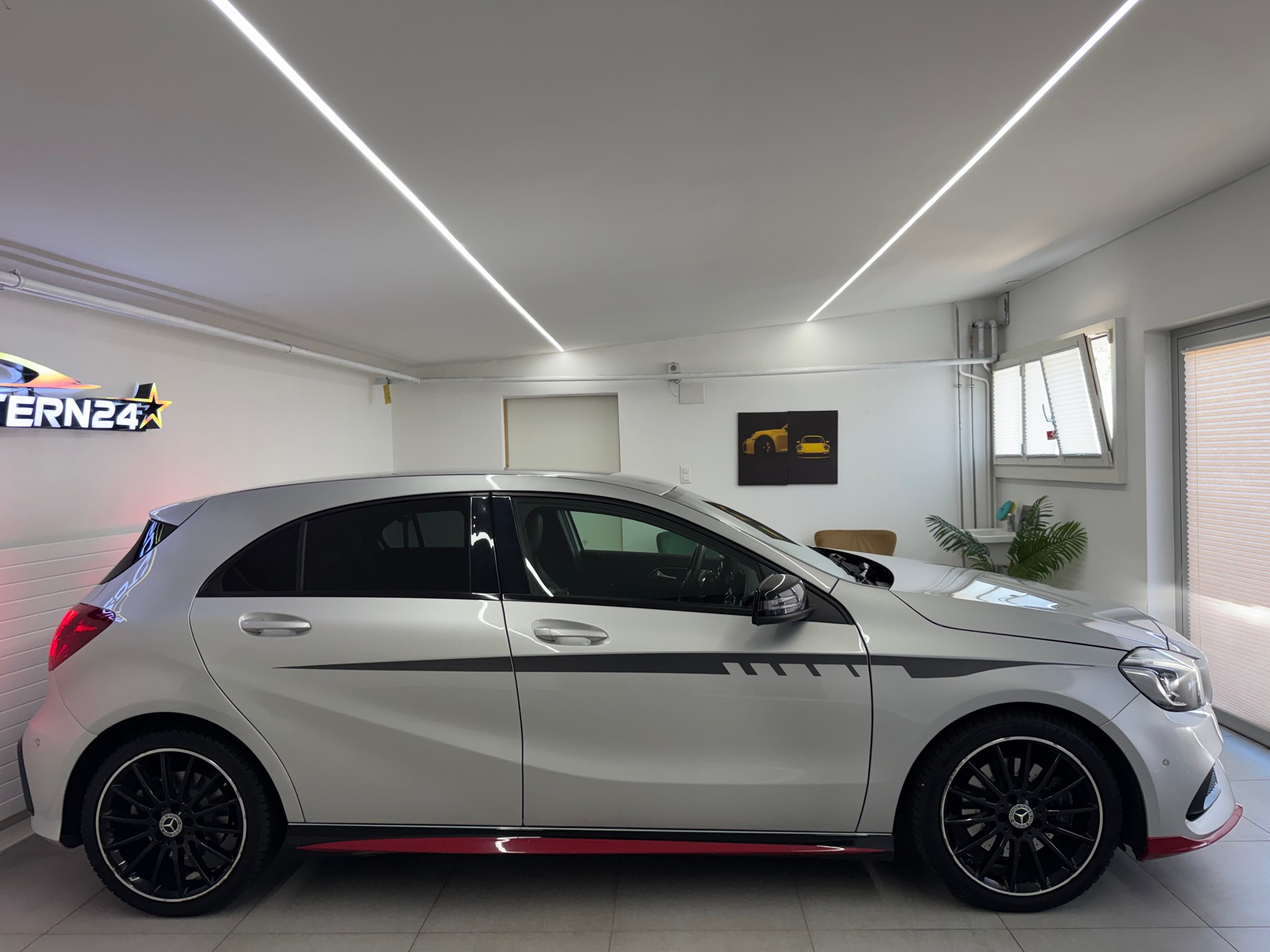 MERCEDES-BENZ A 250 SPORT AMG Line 4Matic 7G-DCT*CH-Fahrzeug*Frisch MFK*-image-7