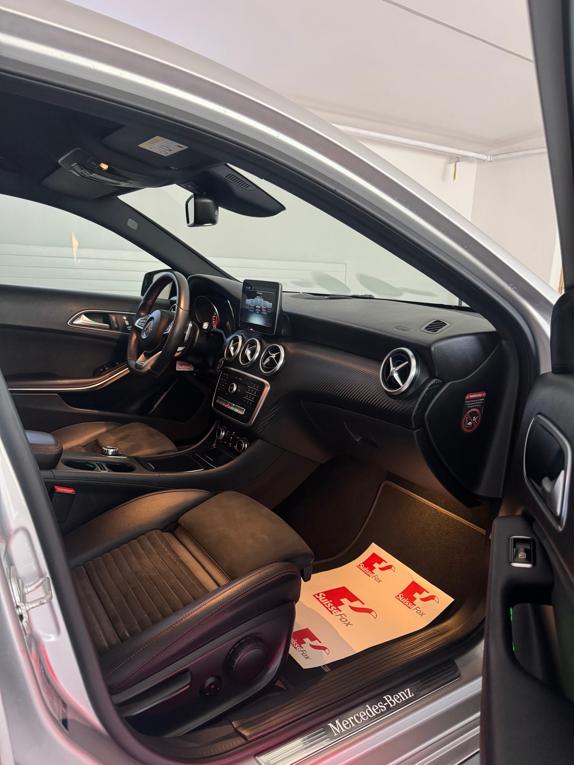 MERCEDES-BENZ A 250 SPORT AMG Line 4Matic 7G-DCT*CH-Fahrzeug*Frisch MFK*-image-11
