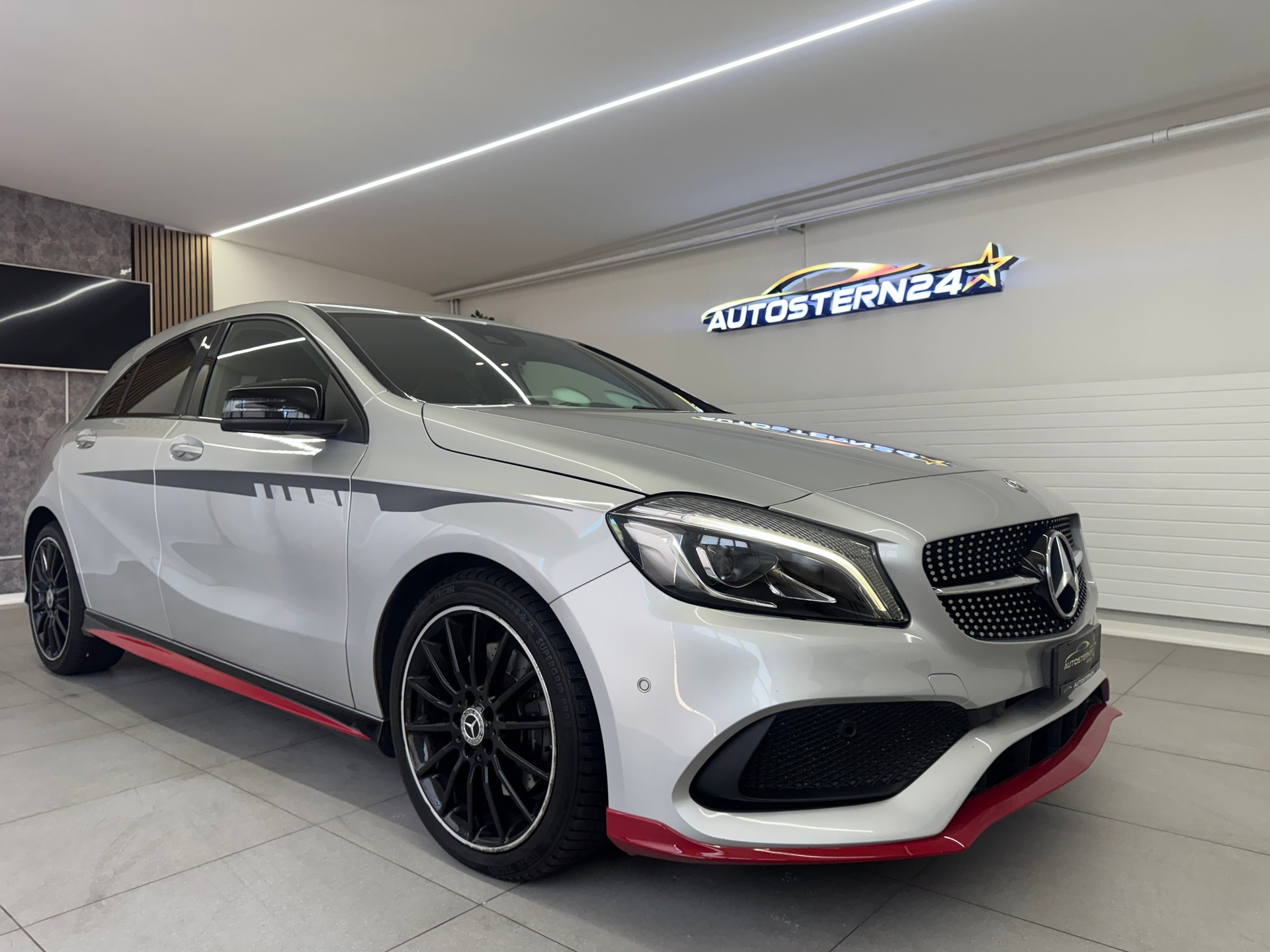 MERCEDES-BENZ A 250 SPORT AMG Line 4Matic 7G-DCT*CH-Fahrzeug*Frisch MFK*-image-1