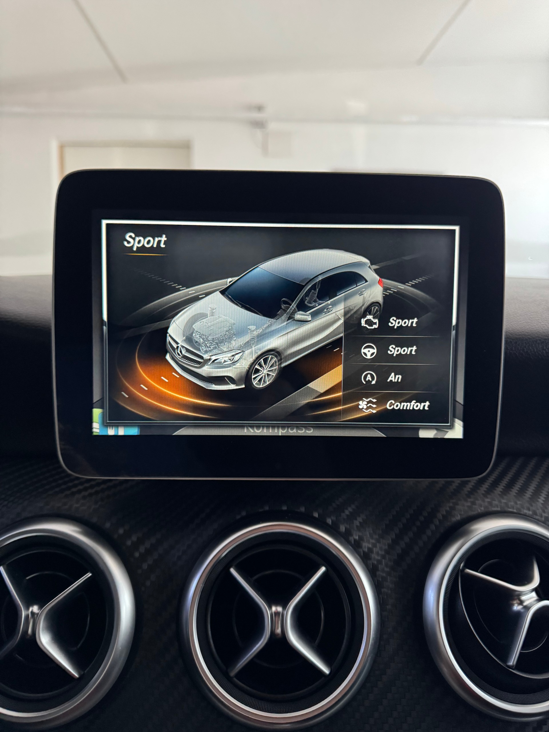 MERCEDES-BENZ A 250 SPORT AMG Line 4Matic 7G-DCT*CH-Fahrzeug*Frisch MFK*-image-20