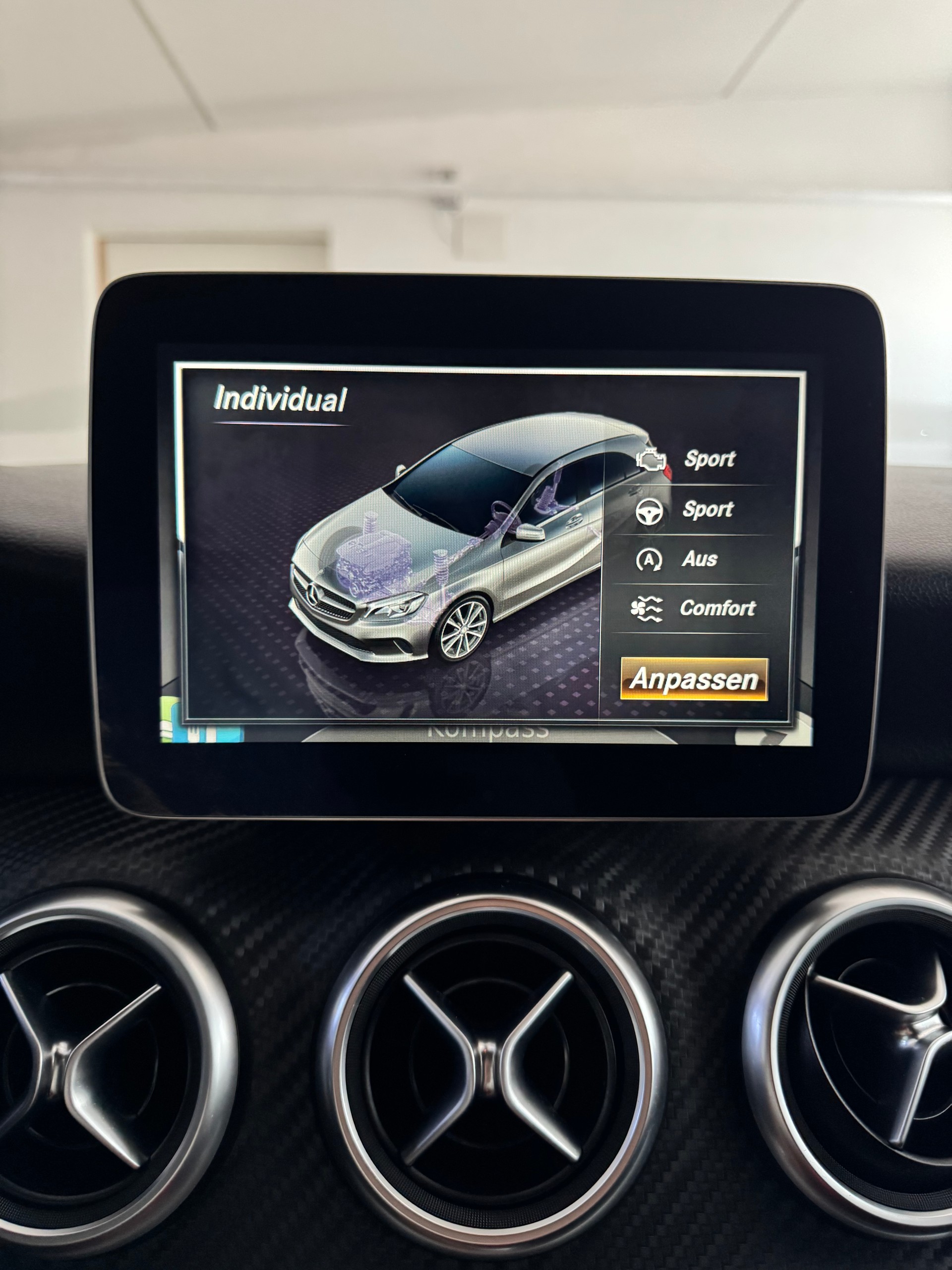 MERCEDES-BENZ A 250 SPORT AMG Line 4Matic 7G-DCT*CH-Fahrzeug*Frisch MFK*-image-19