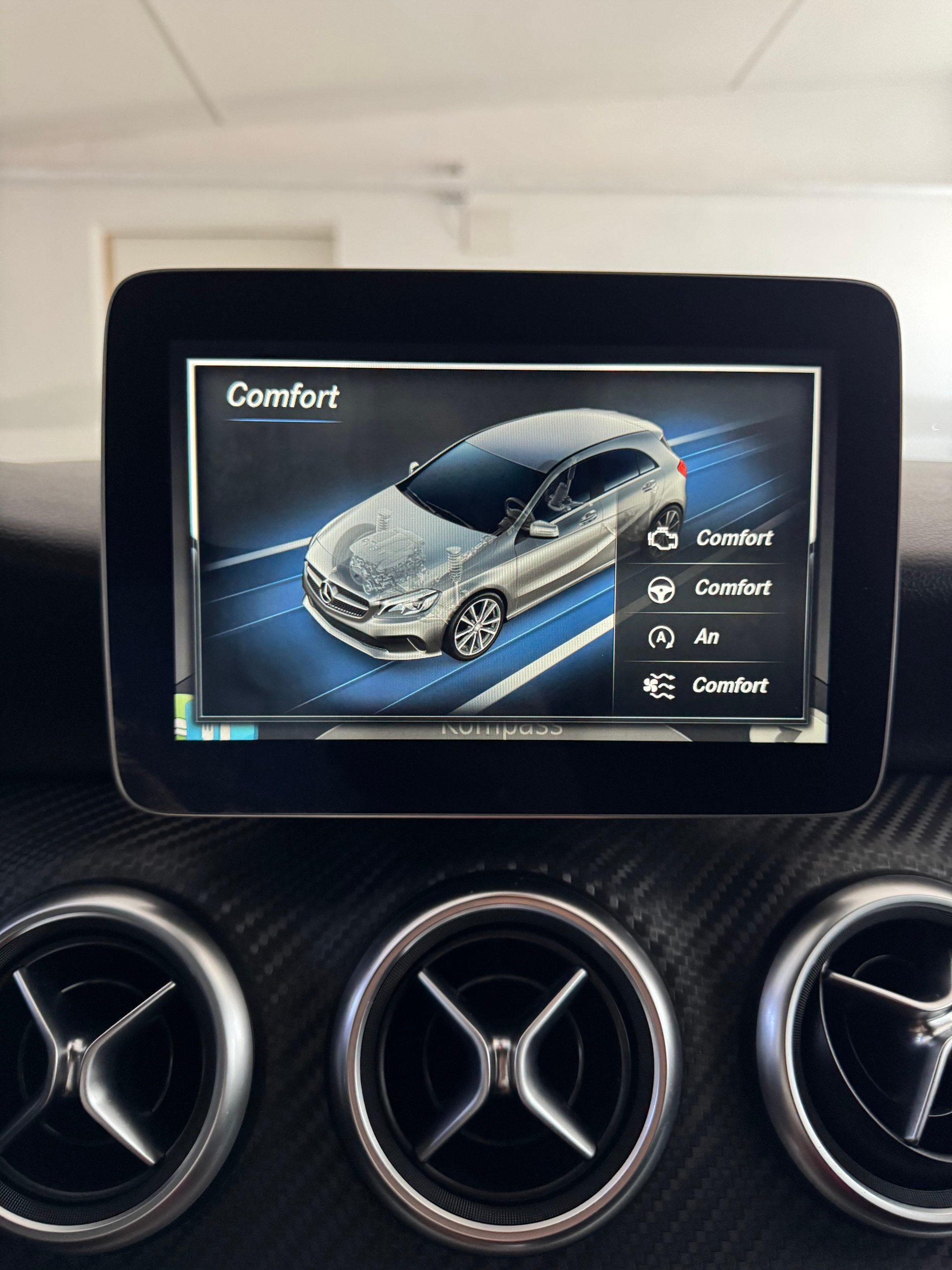 MERCEDES-BENZ A 250 SPORT AMG Line 4Matic 7G-DCT*CH-Fahrzeug*Frisch MFK*-image-21