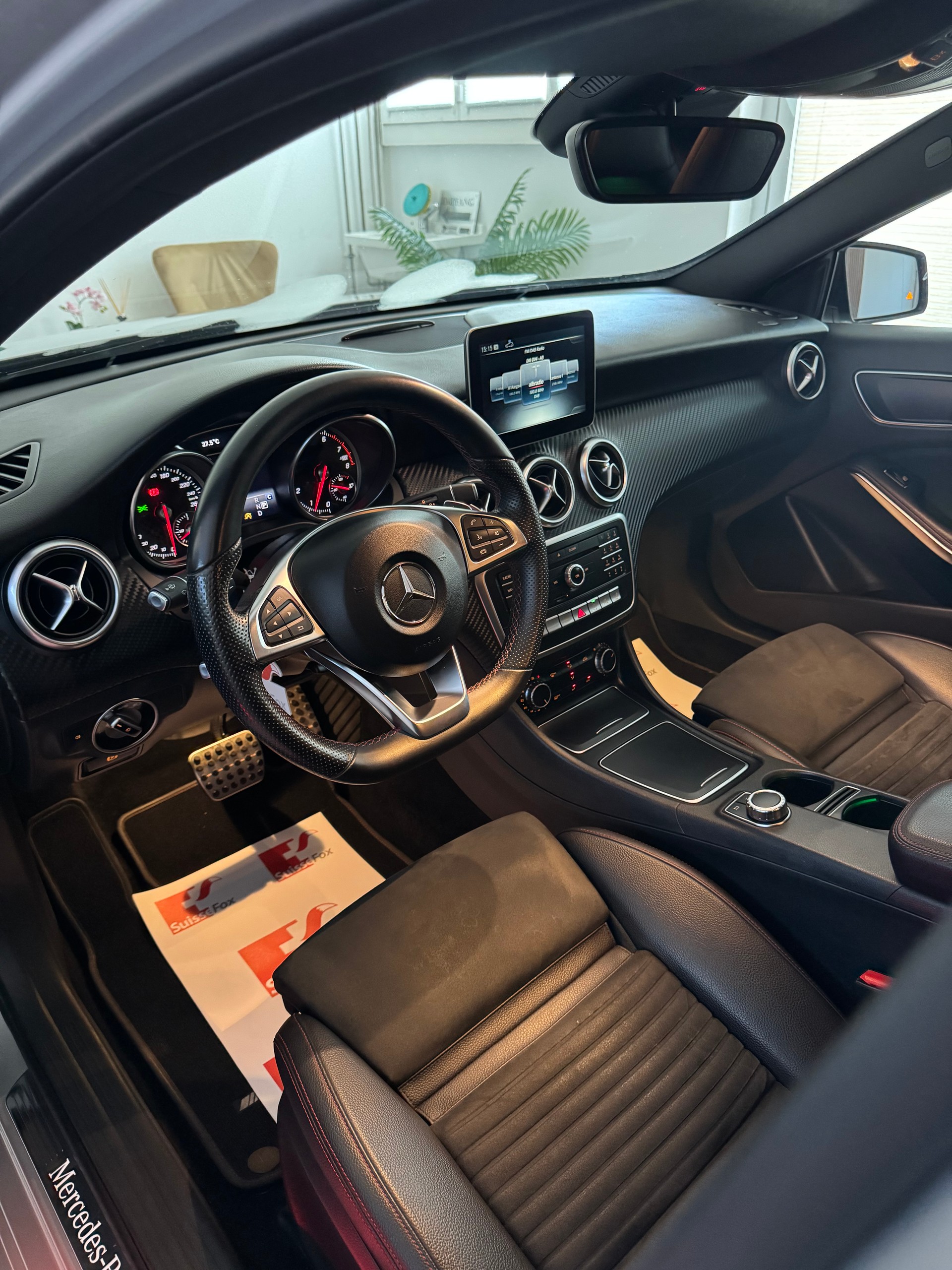MERCEDES-BENZ A 250 SPORT AMG Line 4Matic 7G-DCT*CH-Fahrzeug*Frisch MFK*-image-10