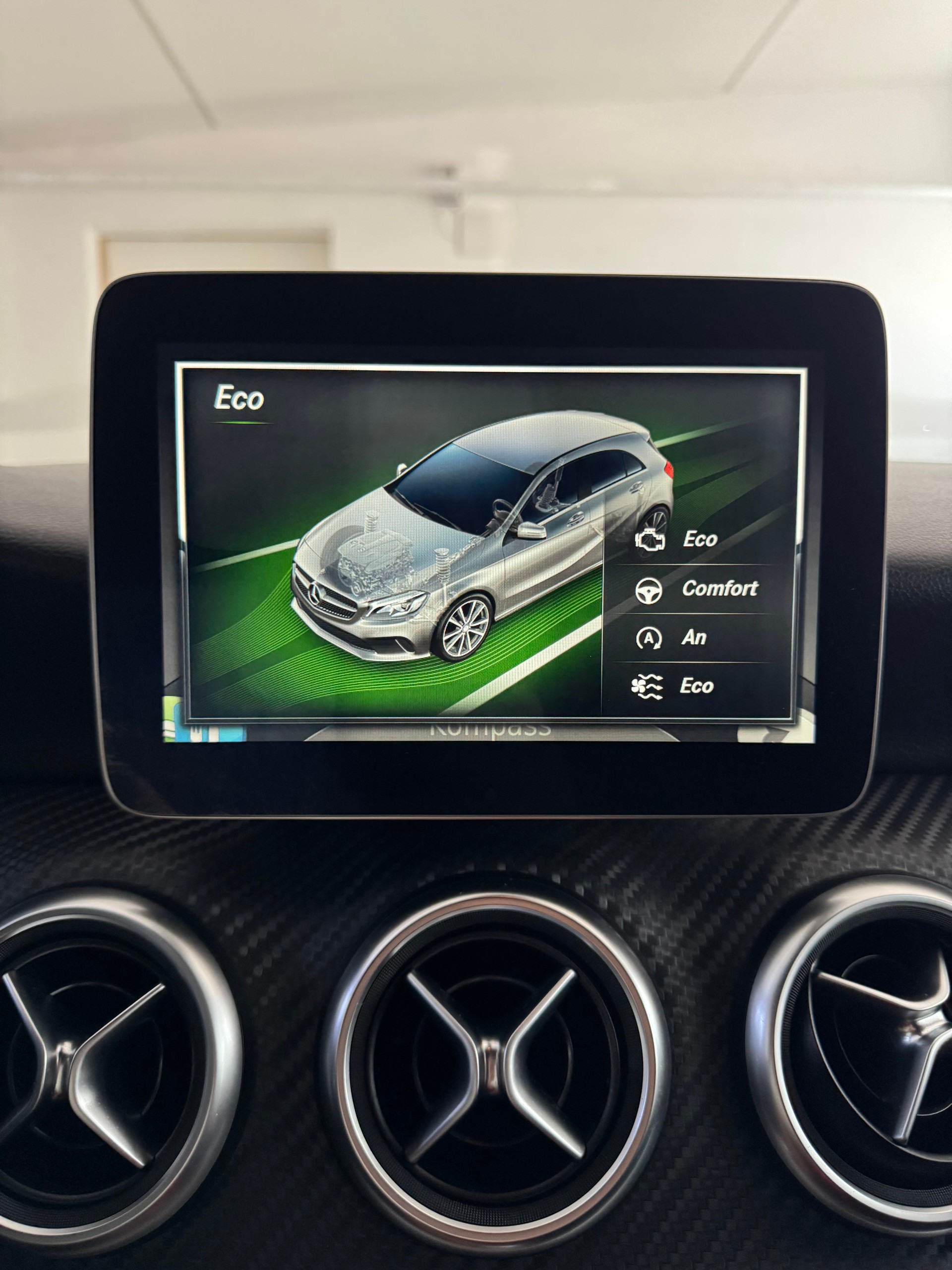 MERCEDES-BENZ A 250 SPORT AMG Line 4Matic 7G-DCT*CH-Fahrzeug*Frisch MFK*-image-22