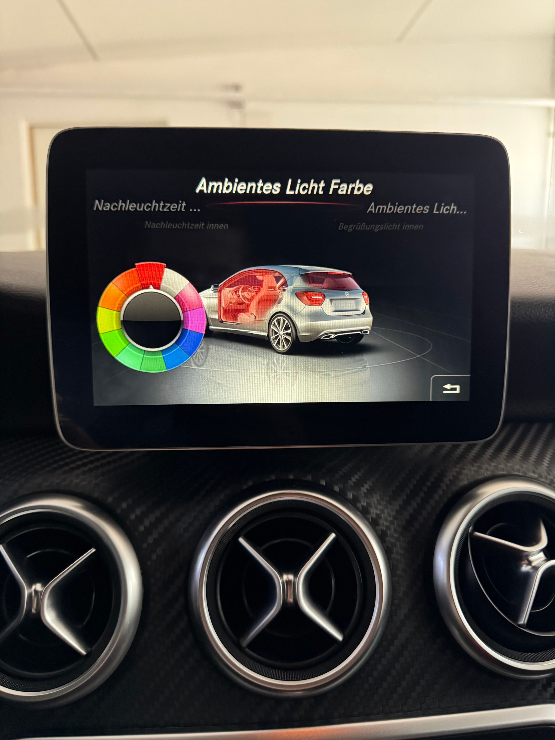 MERCEDES-BENZ A 250 SPORT AMG Line 4Matic 7G-DCT*CH-Fahrzeug*Frisch MFK*-image-18