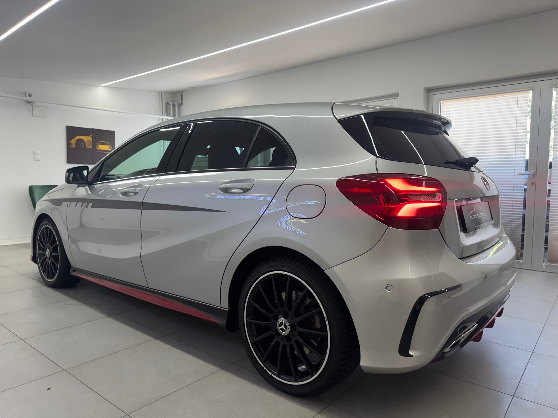 MERCEDES-BENZ A 250 SPORT AMG Line 4Matic 7G-DCT*CH-Fahrzeug*Frisch MFK*-image-5