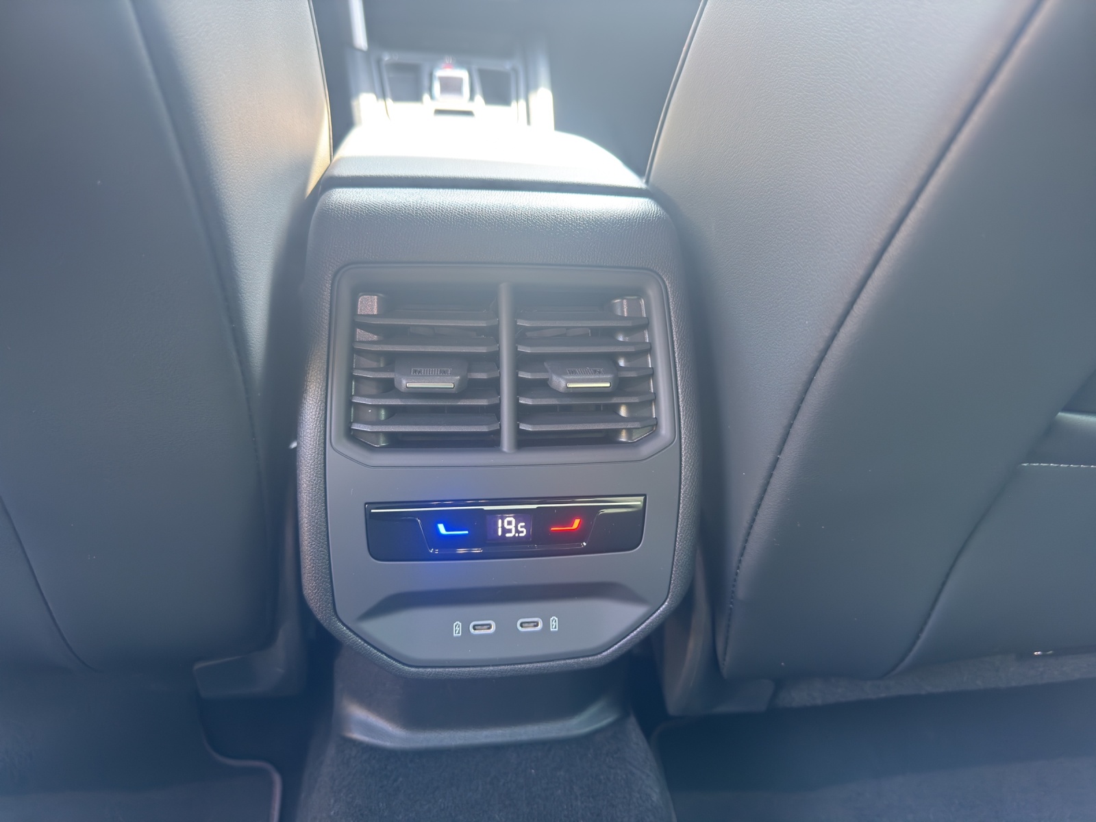SEAT Leon ST 1.5 eHybrid pHEV DSG Move FR-image-14