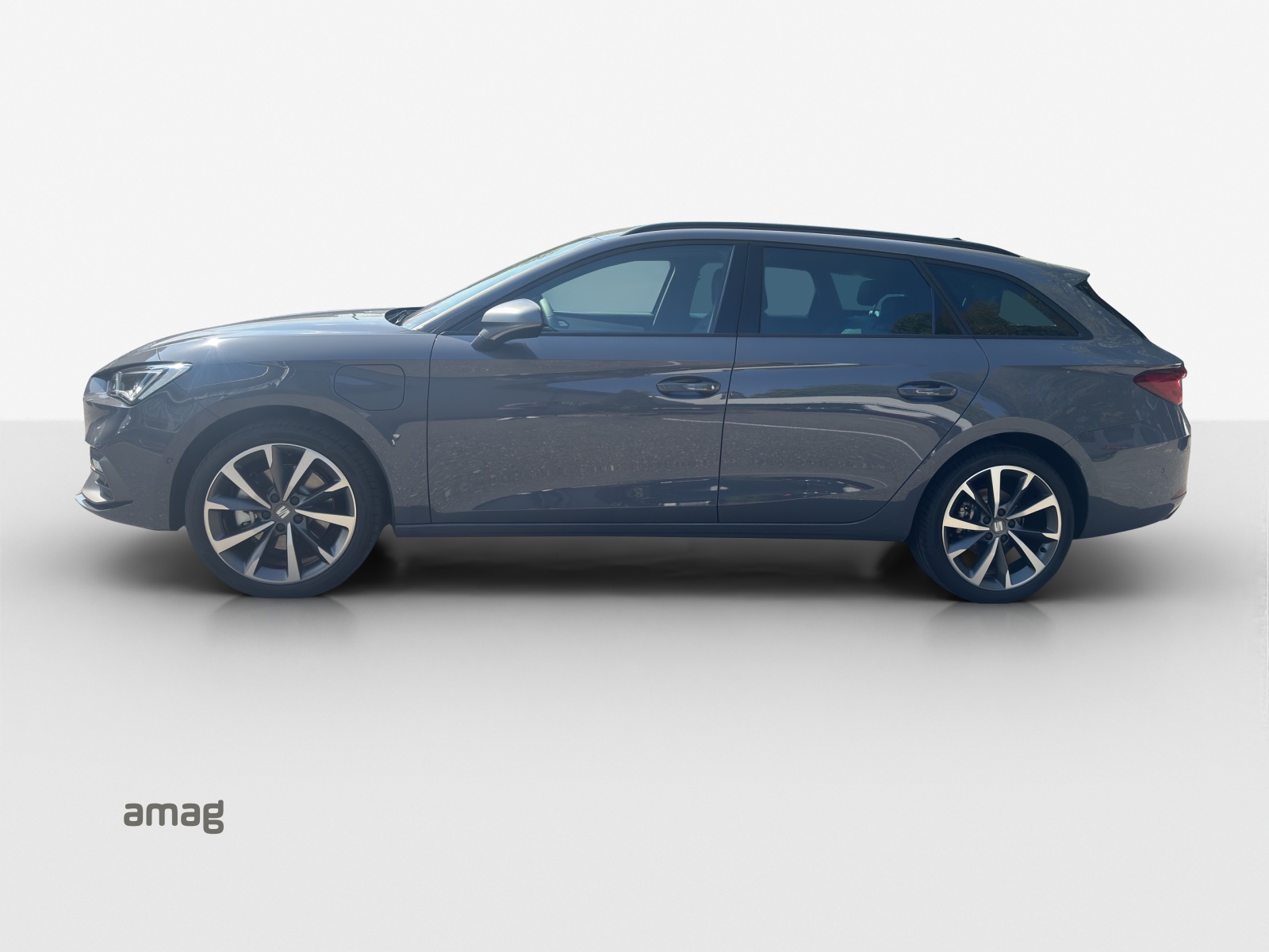 SEAT Leon ST 1.5 eHybrid pHEV DSG Move FR-image-1