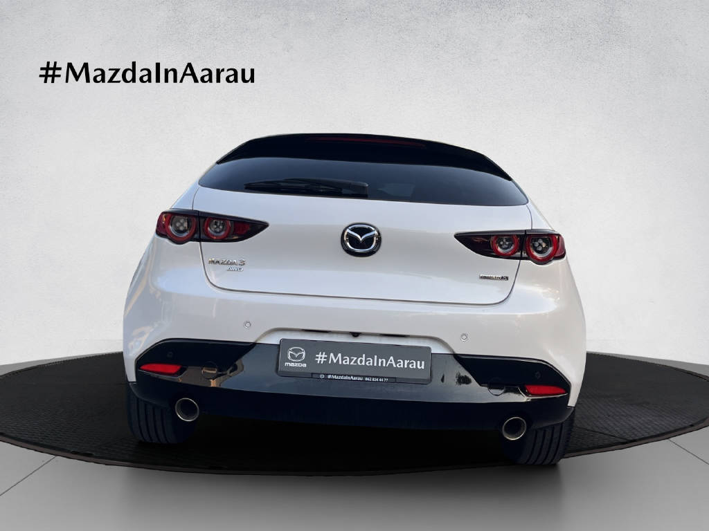 MAZDA 3 Hatchback 2.0 180 Revolution AWD-image-4