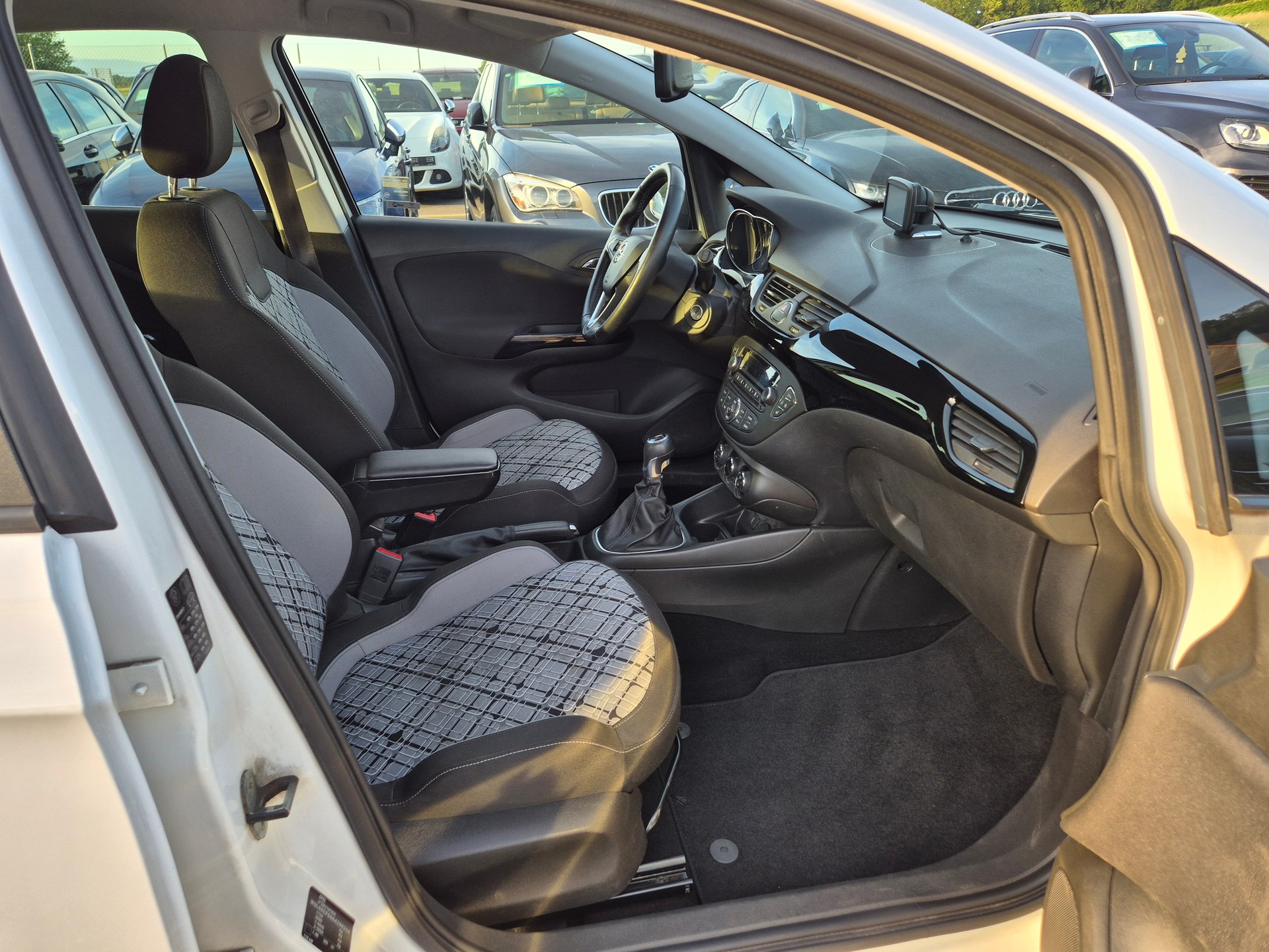 OPEL Corsa 1.4 Turbo EcoTec Cosmo-image-6