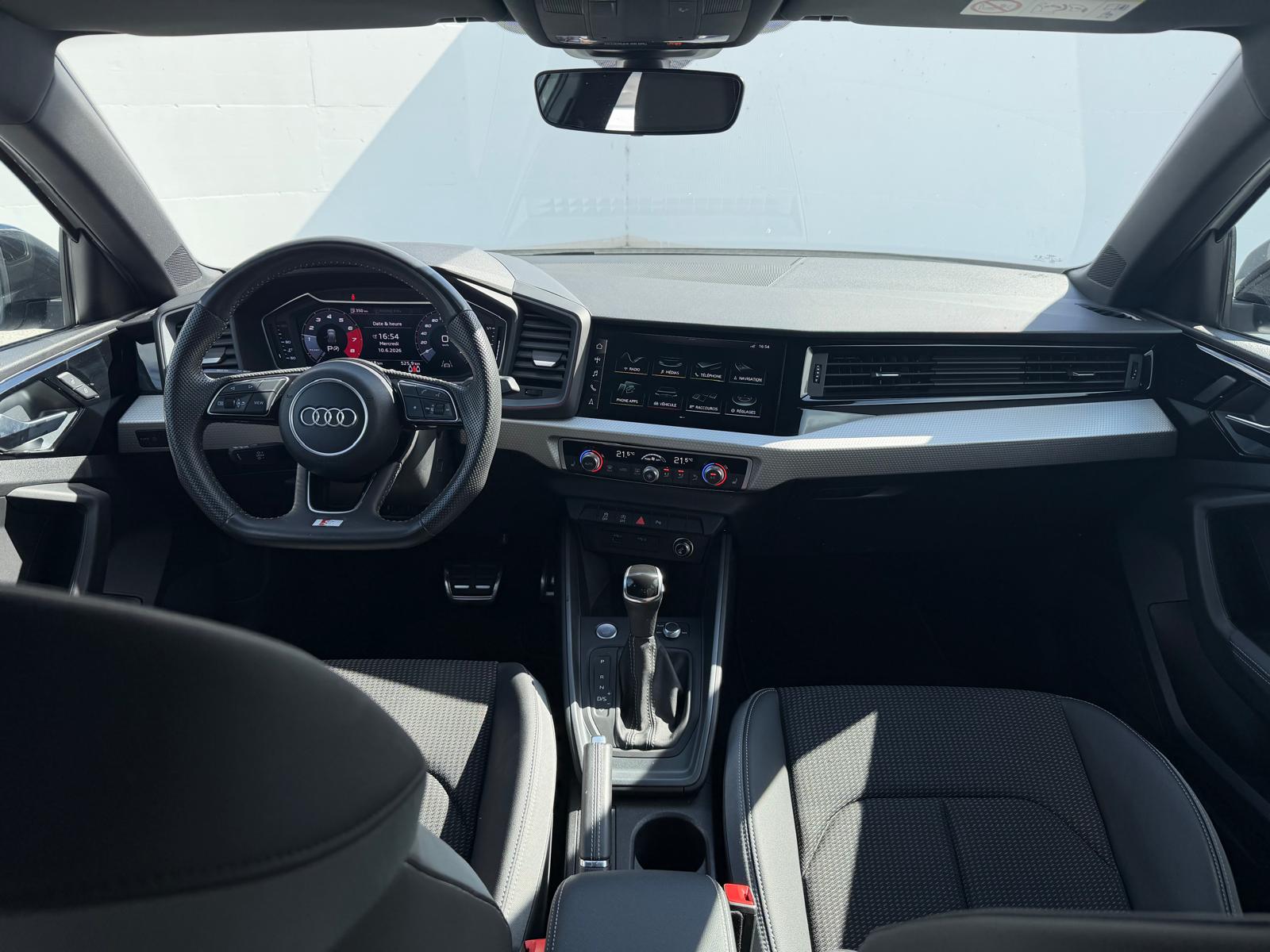 AUDI A1 Sportback 30 TFSI S Line S-tronic-image-8