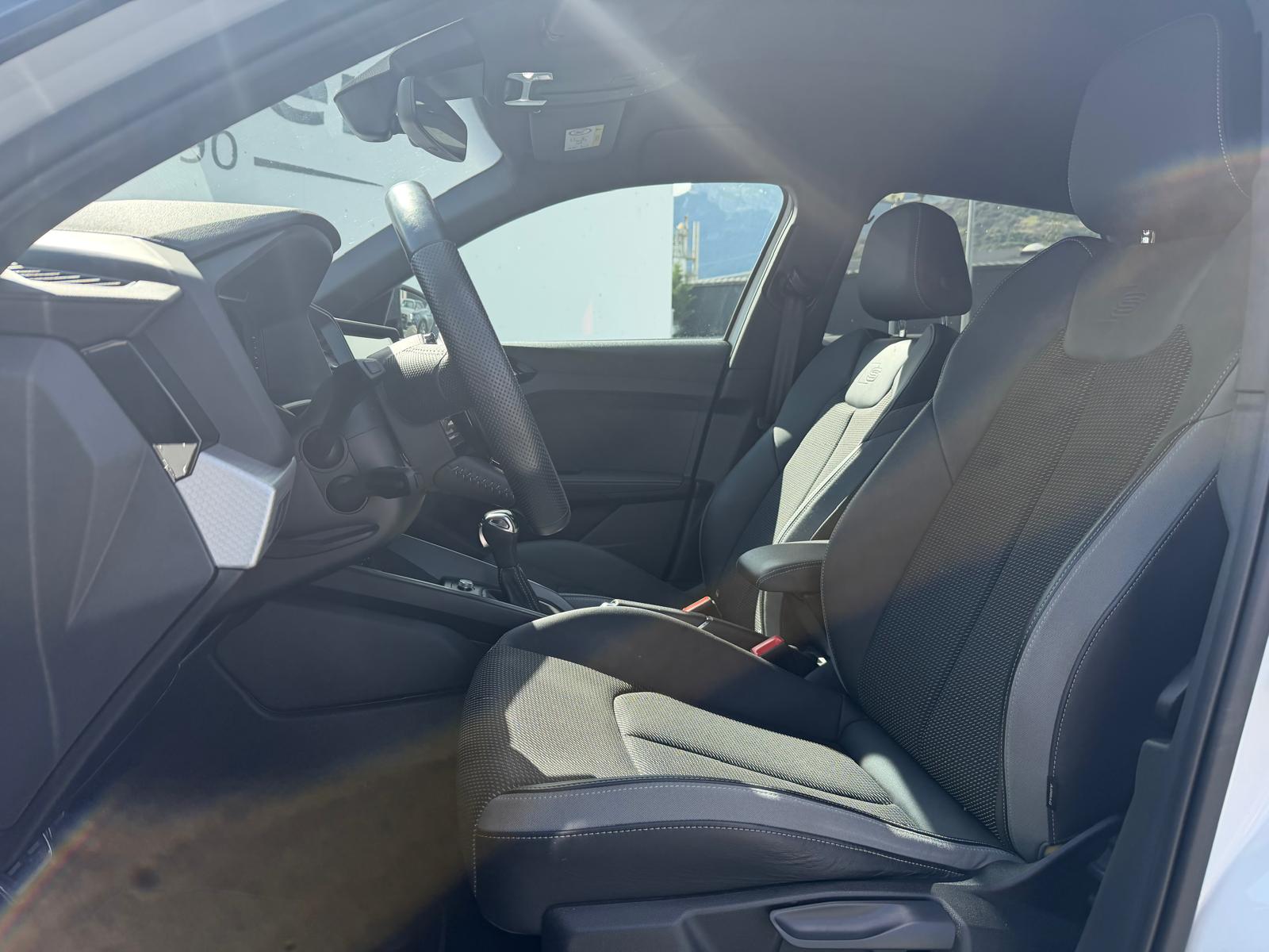 AUDI A1 Sportback 30 TFSI S Line S-tronic-image-6