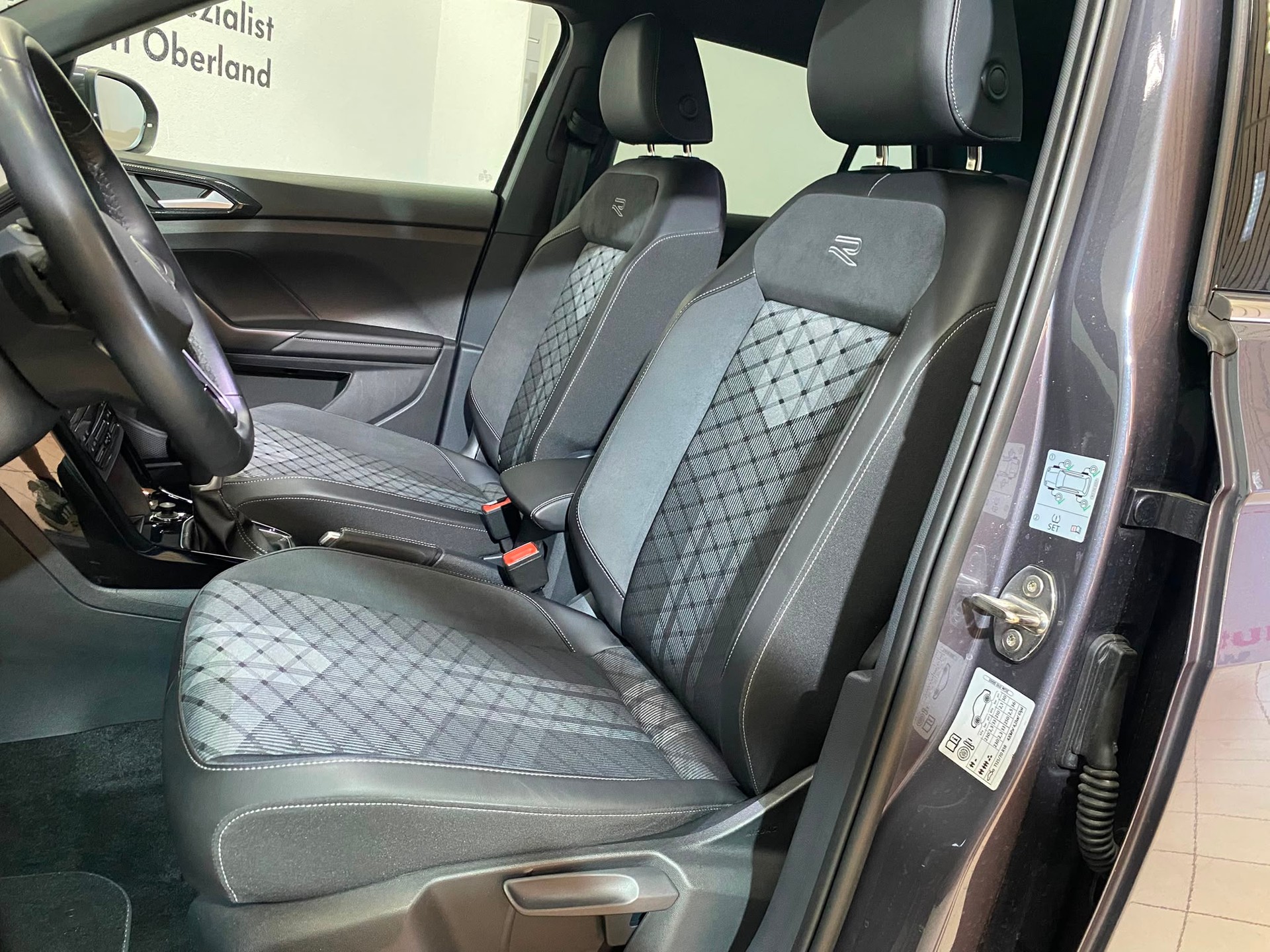 VW T-Cross 1.0 TSI EVO R-Line DSG-image-6