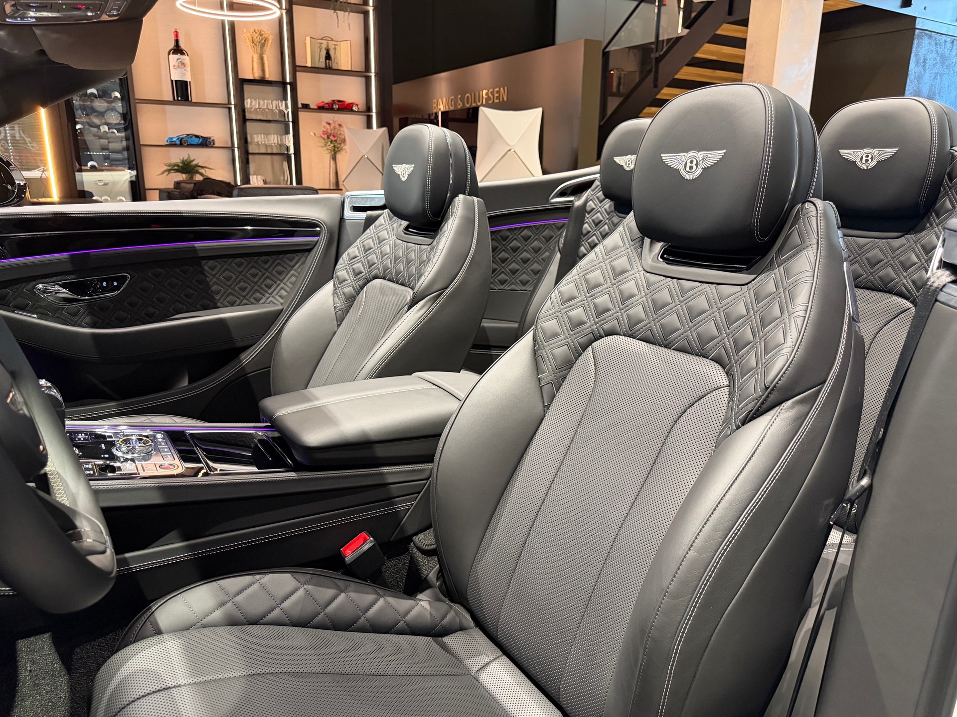 BENTLEY Continental GTC S 4.0 V8-image-8