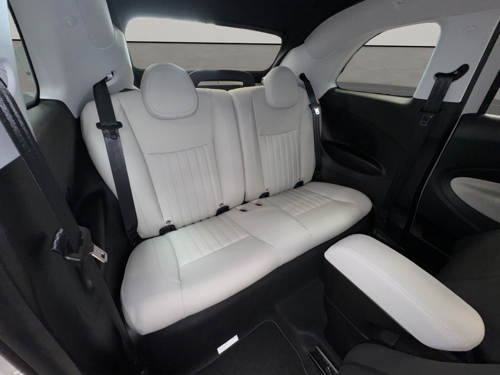 FIAT 500 Cabrio 1.0 Hybrid La Prima-image-13
