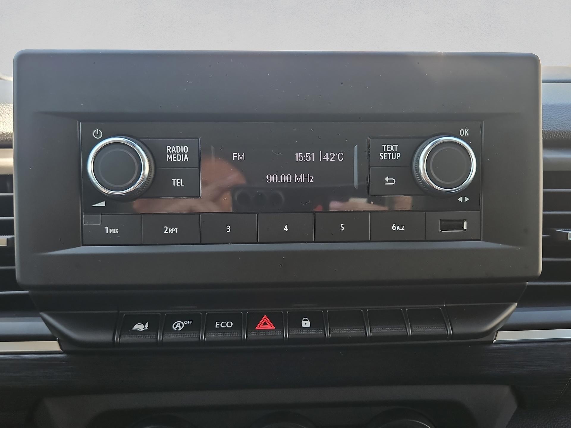 RENAULT Trafic Blue dCi 150 Passenger Techno-image-16