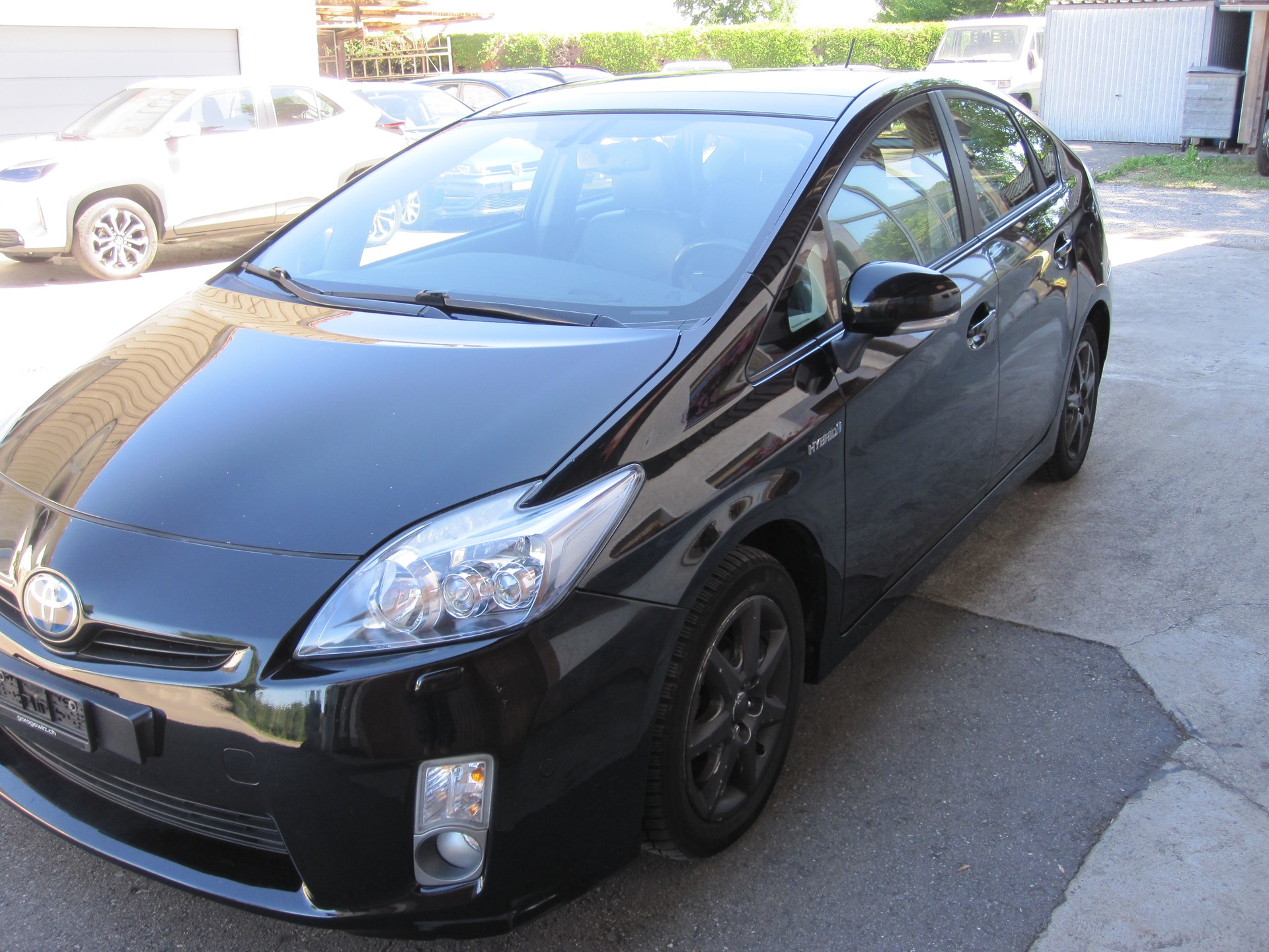 TOYOTA Prius 1.8 16V HSD Sol Premium-image-2
