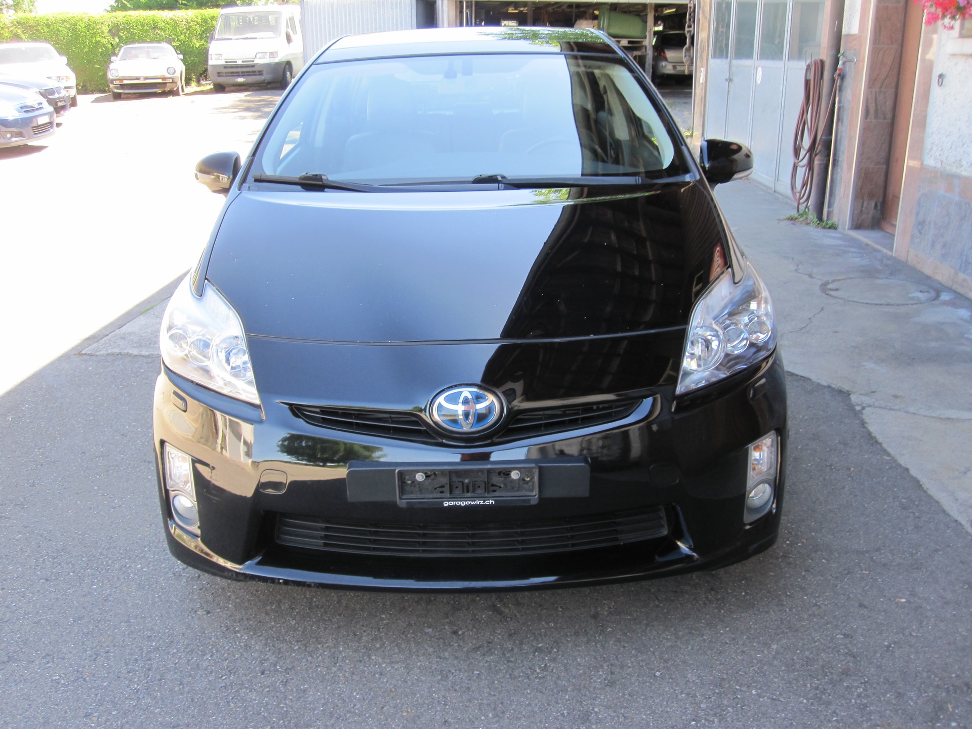 TOYOTA Prius 1.8 16V HSD Sol Premium-image-1