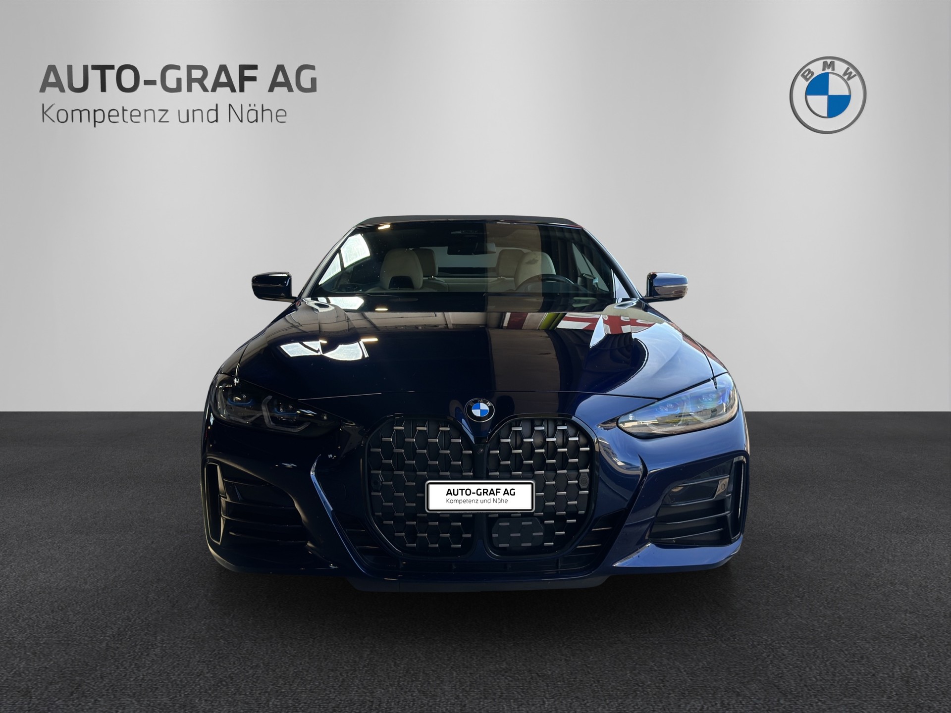 BMW M440i M Sport xDrive Cabrio-image-7