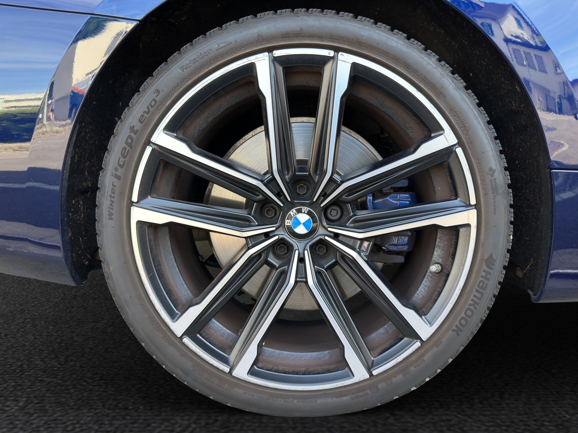 BMW M440i M Sport xDrive Cabrio-image-9