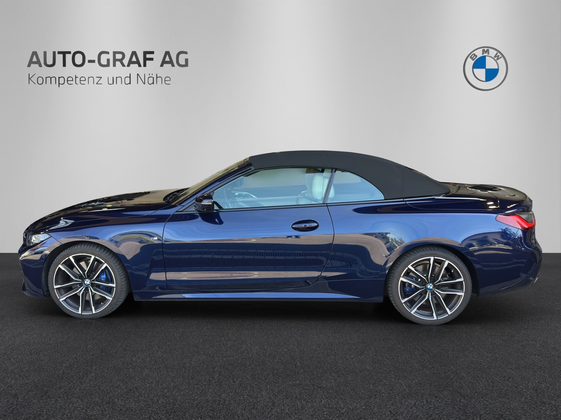BMW M440i M Sport xDrive Cabrio-showroom-element-2