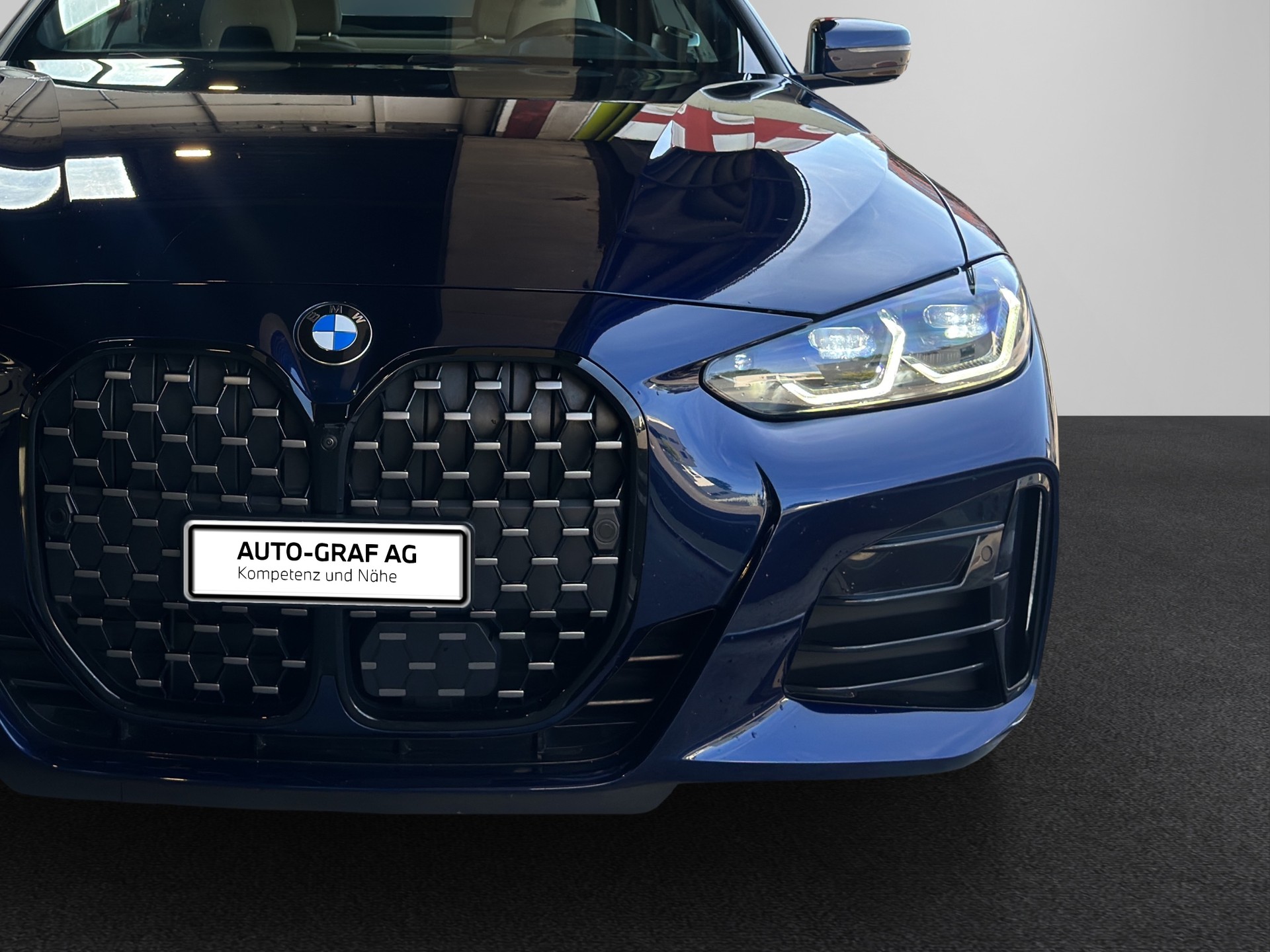 BMW M440i M Sport xDrive Cabrio-image-8