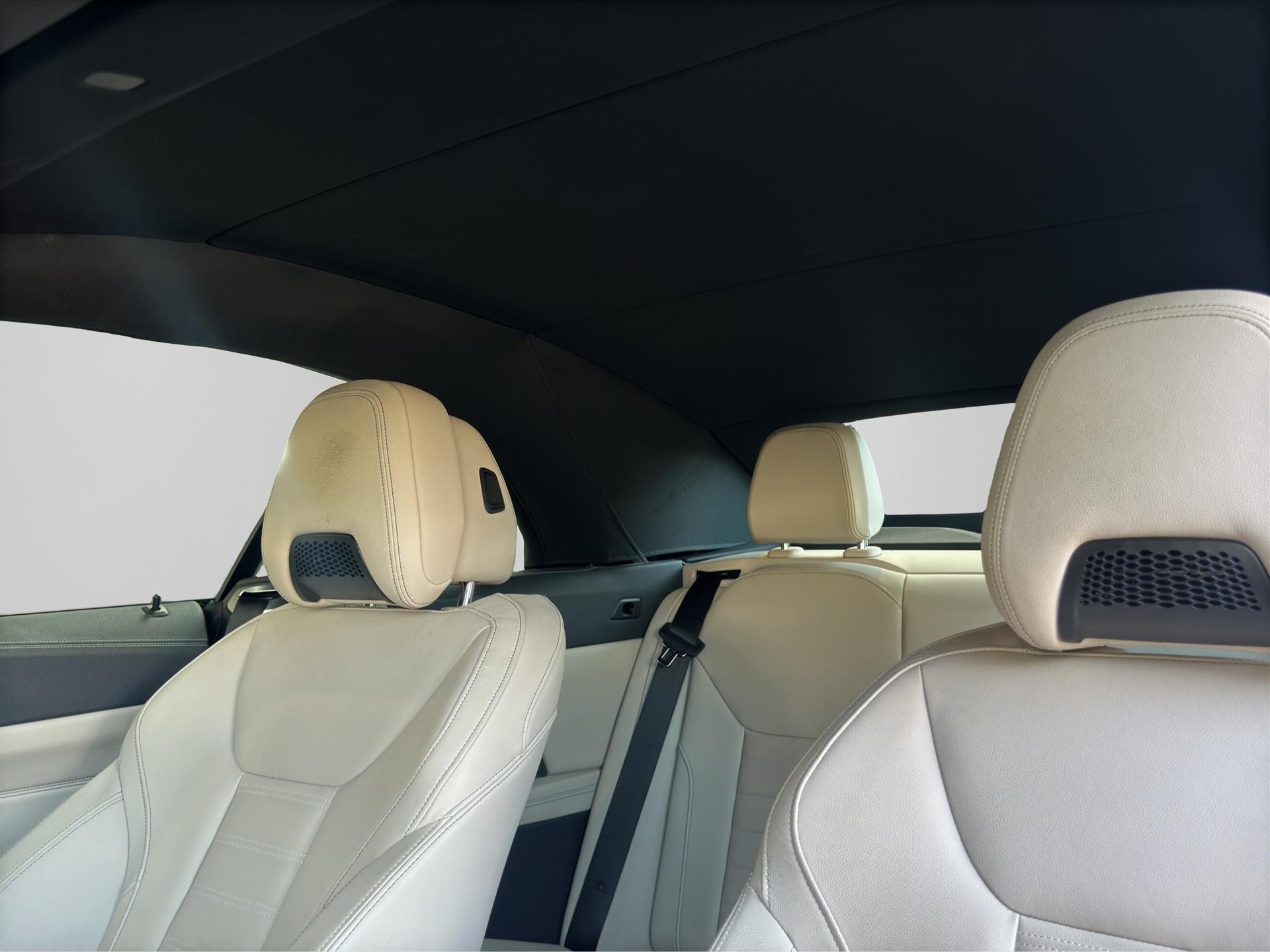 BMW M440i M Sport xDrive Cabrio-image-11