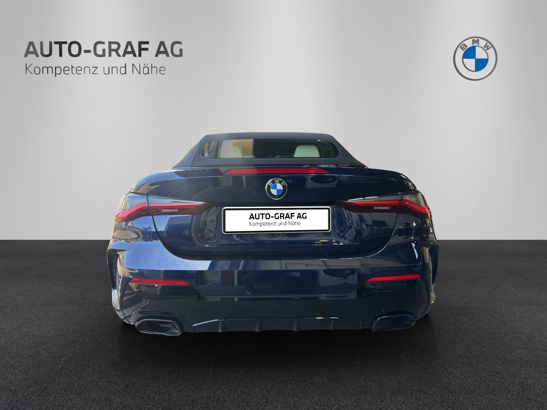 BMW M440i M Sport xDrive Cabrio-image-5