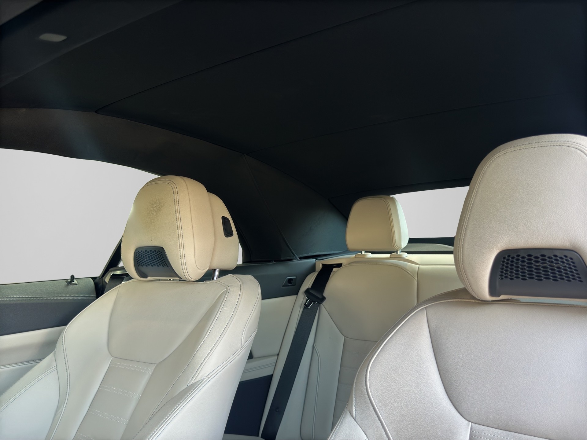 BMW M440i M Sport xDrive Cabrio-image-11