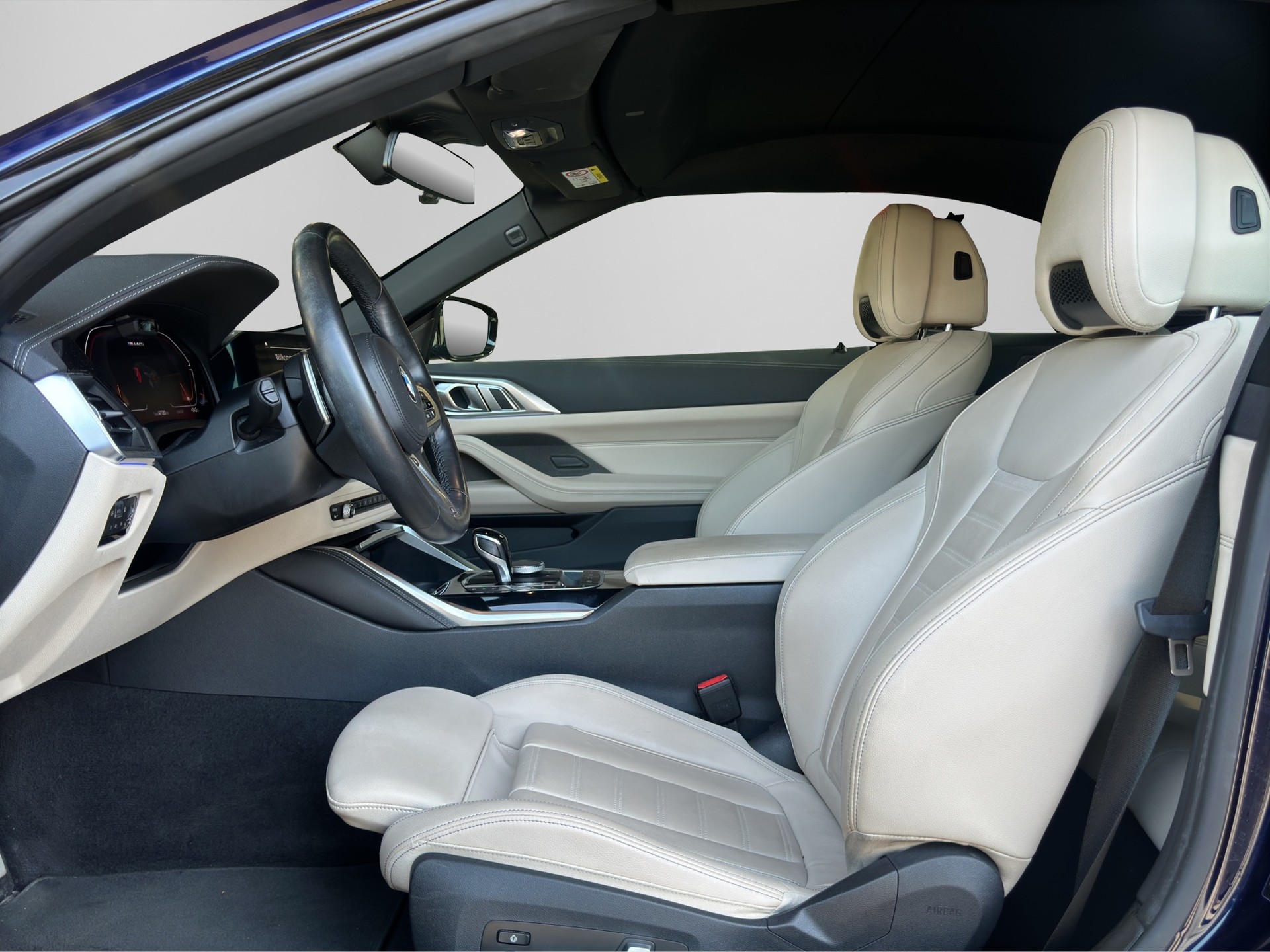 BMW M440i M Sport xDrive Cabrio-image-10
