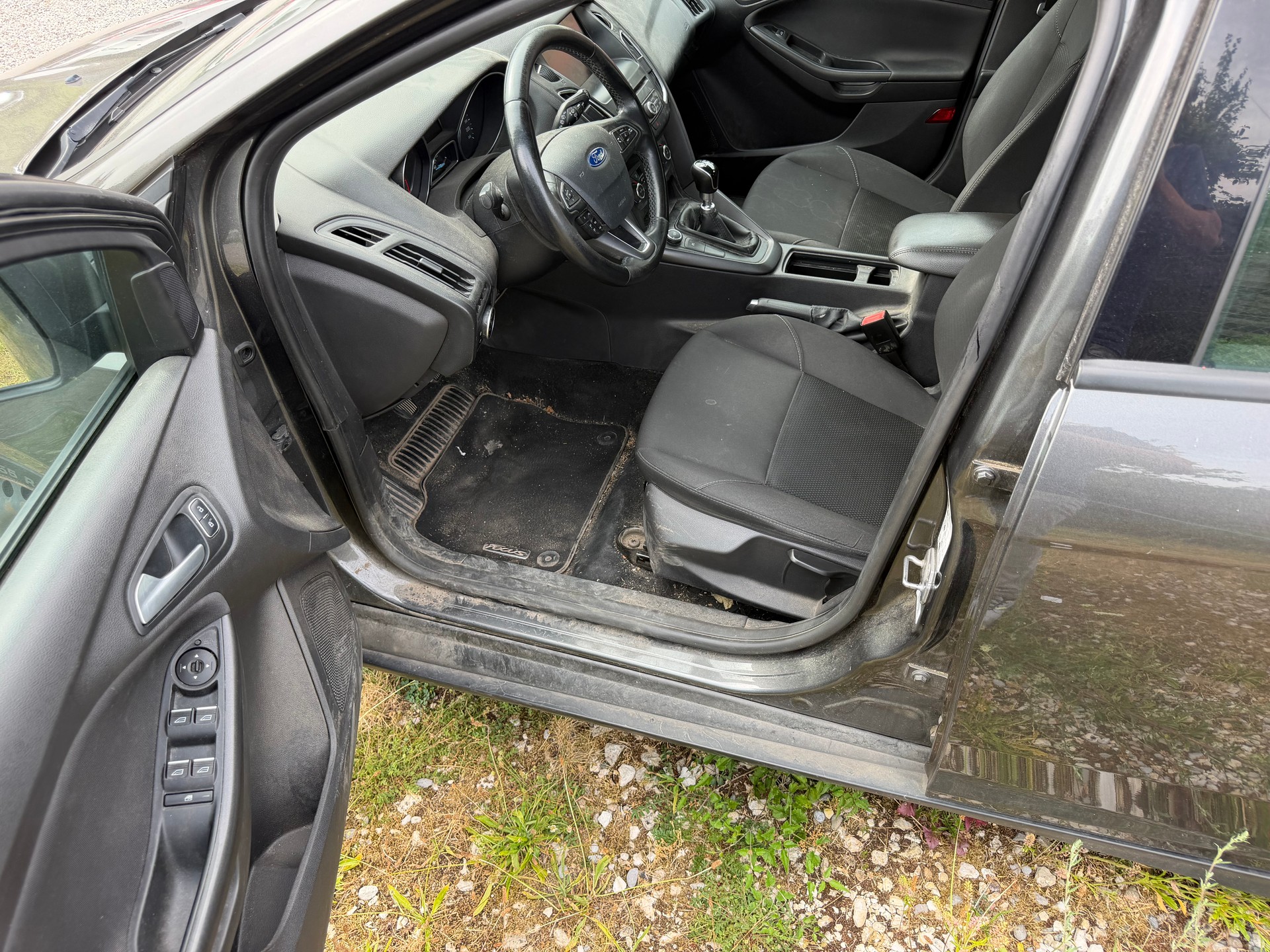 FORD Focus 1.0 SCTi Trend-image-5