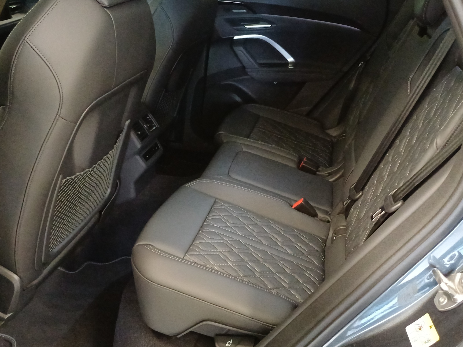 AUDI SQ5 Sportback TFSI quattro S-tronic-image-11