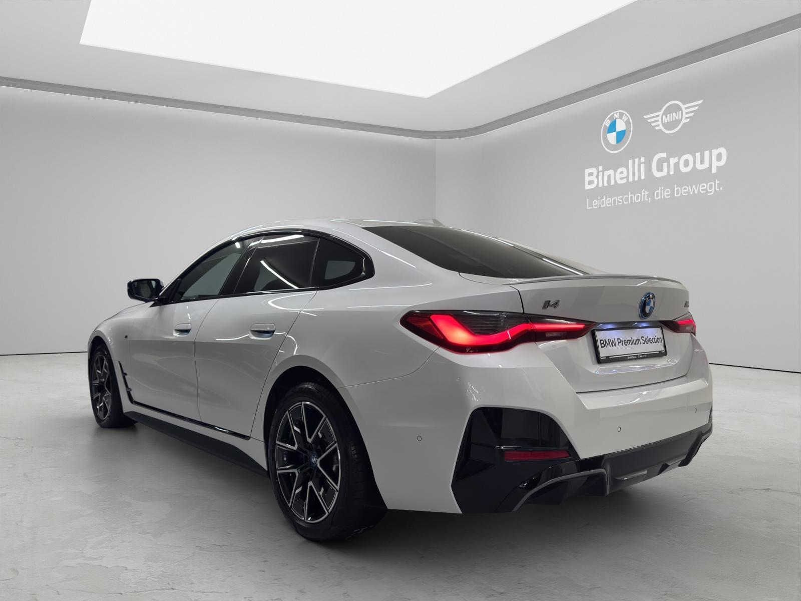 BMW i4 M50-showroom-element-2