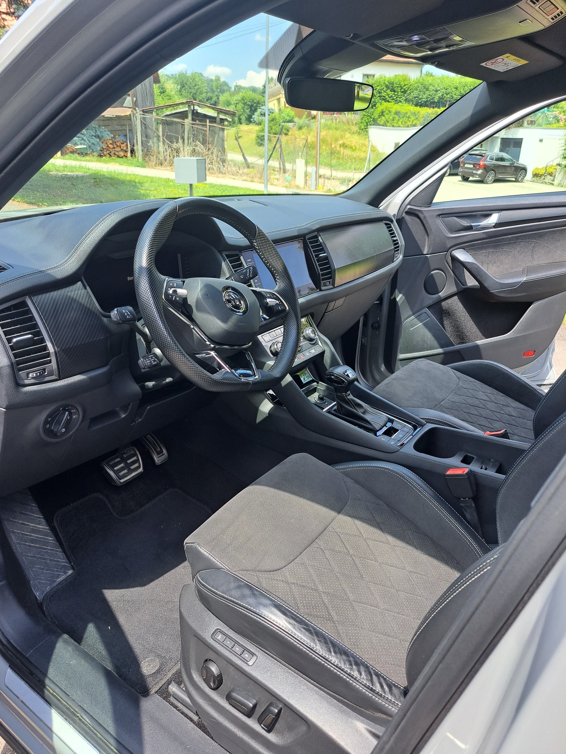 SKODA 2.0 TSI Sportline DSG-image-3