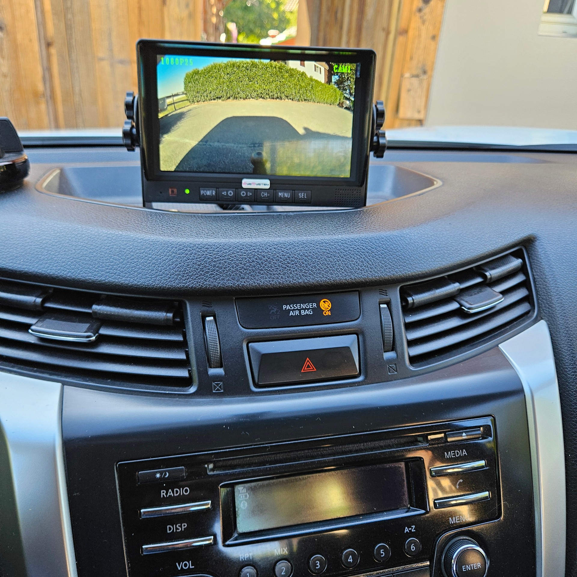 NISSAN NAVARA-image-3