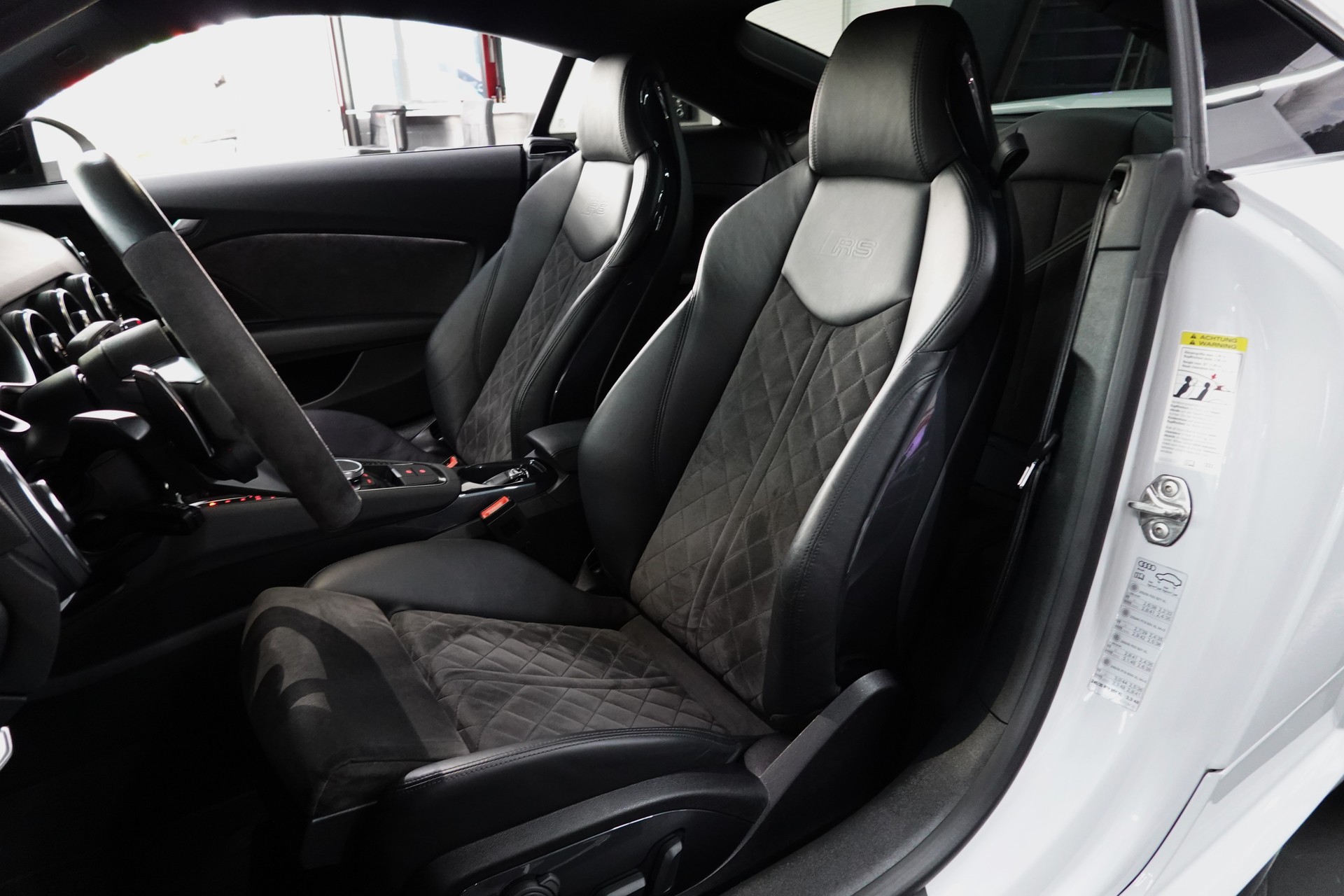 AUDI TT COUPE TTRS QUATTRO S-TRONIC 400PS-image-34