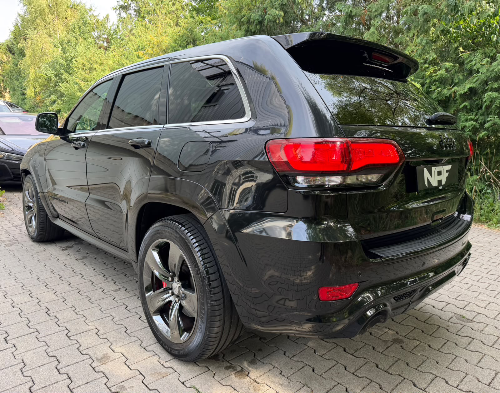 JEEP Grand Cherokee 6.4 V8 HEMI SRT8 Red Vapor Aut.-image-2